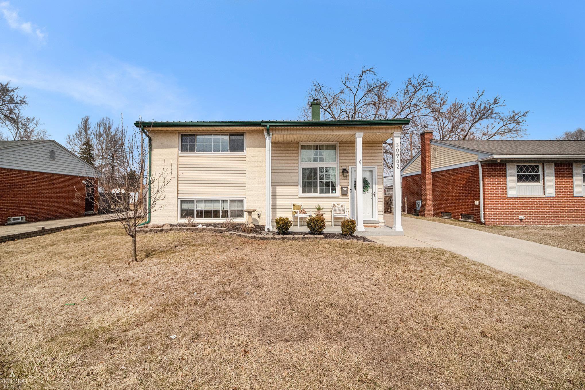 30952 Birchwood Street Property Photo 1