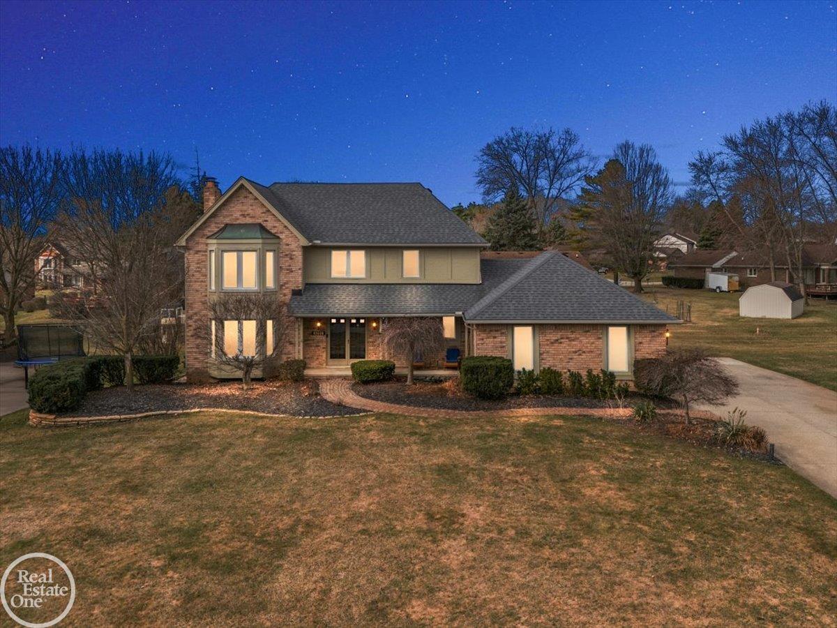 61449 Woodfield Way Drive Property Photo 2
