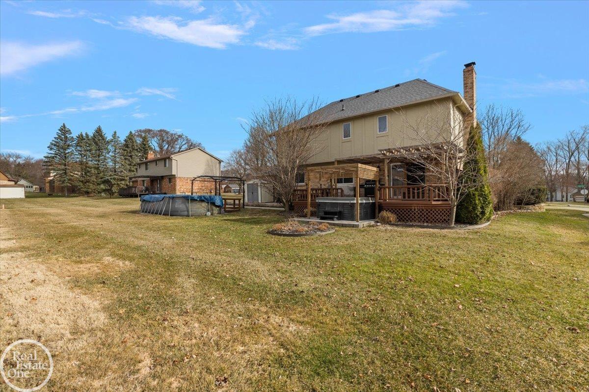 61449 Woodfield Way Drive Property Photo 8
