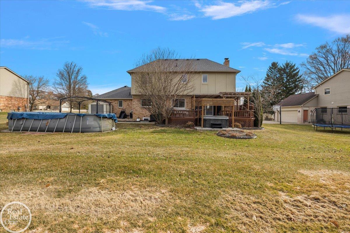 61449 Woodfield Way Drive Property Photo 9