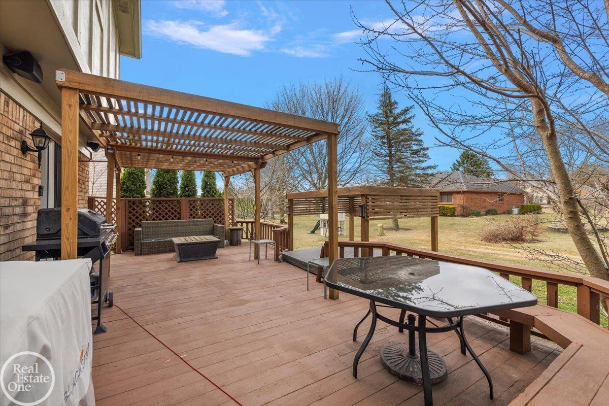 61449 Woodfield Way Drive Property Photo 10