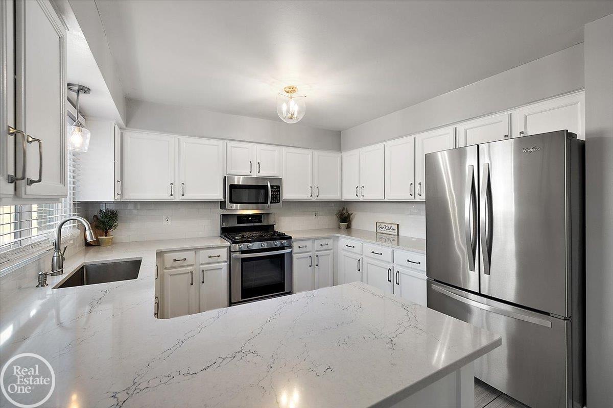61449 Woodfield Way Drive Property Photo 14