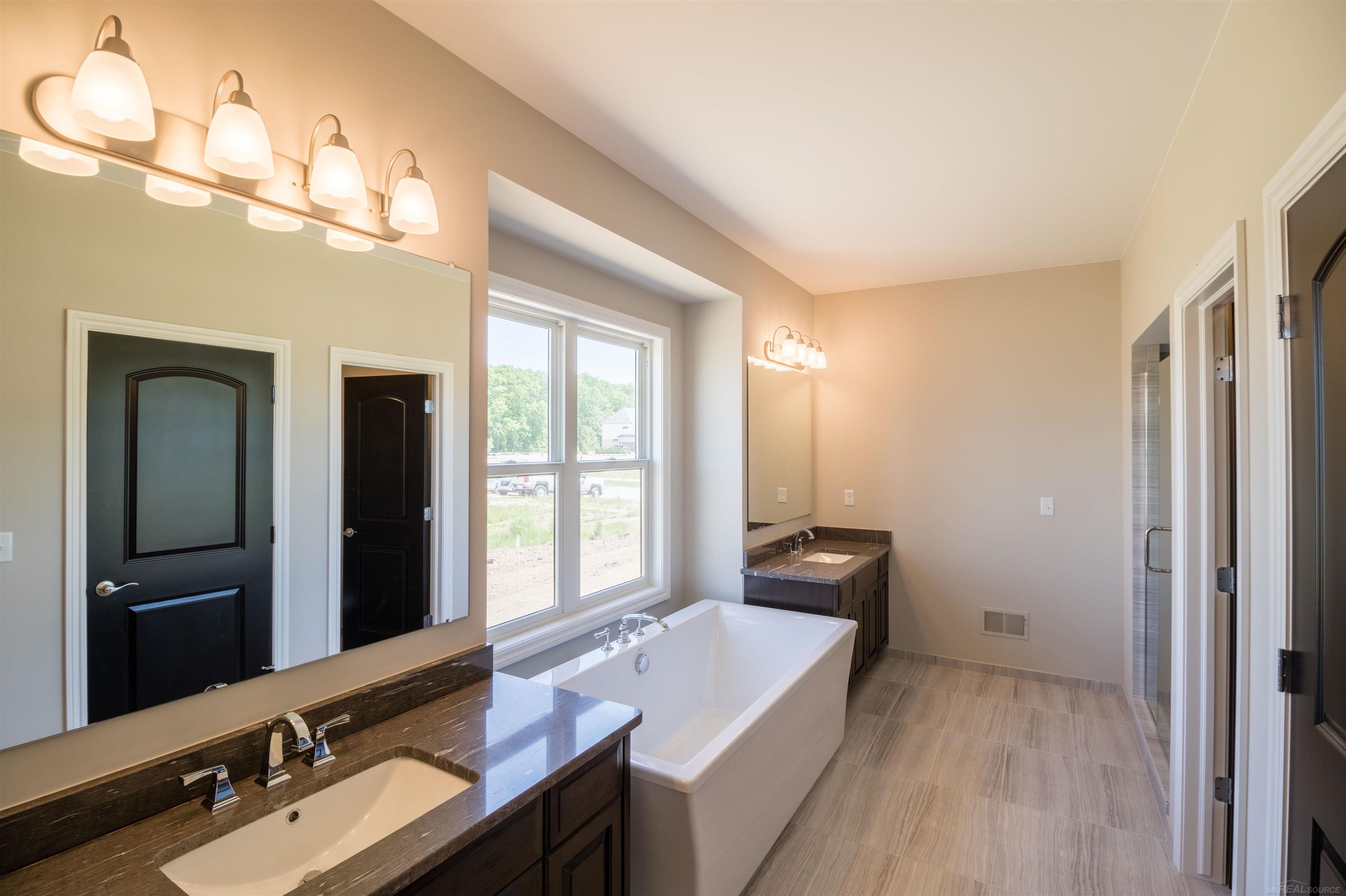 7499 Mulberry Drive Property Photo 16