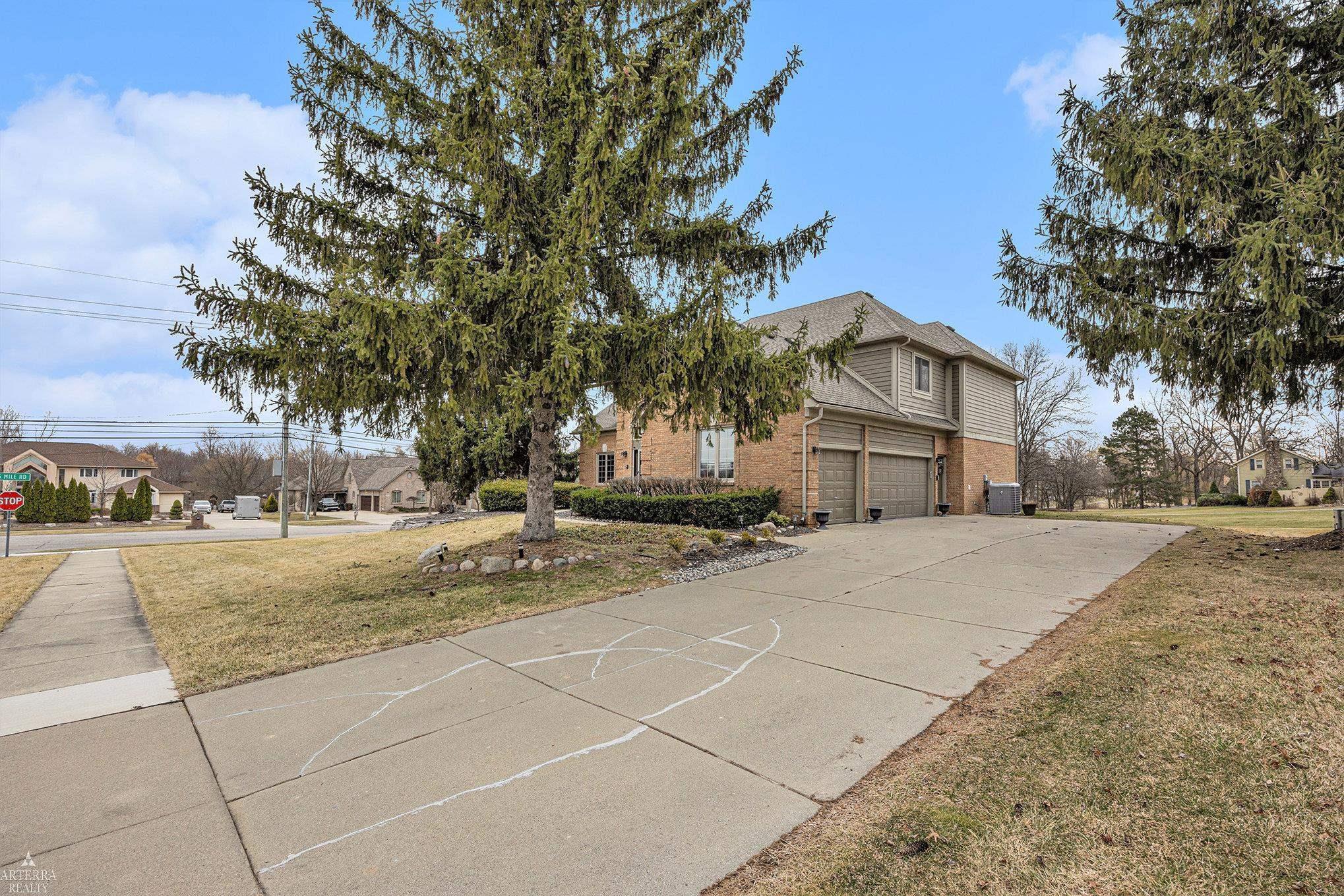 54888 Ridgeview Drive Property Photo 3