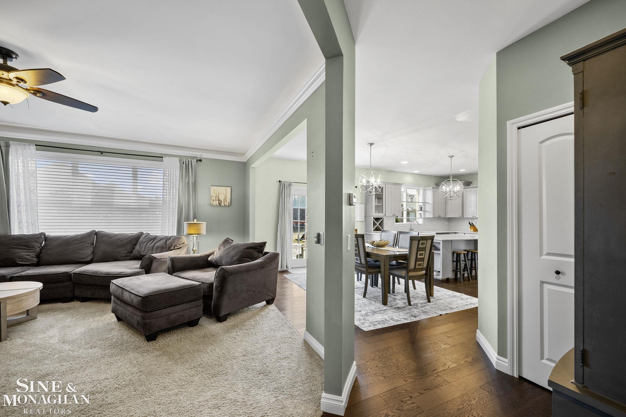 26716 Boston Drive Property Photo 4