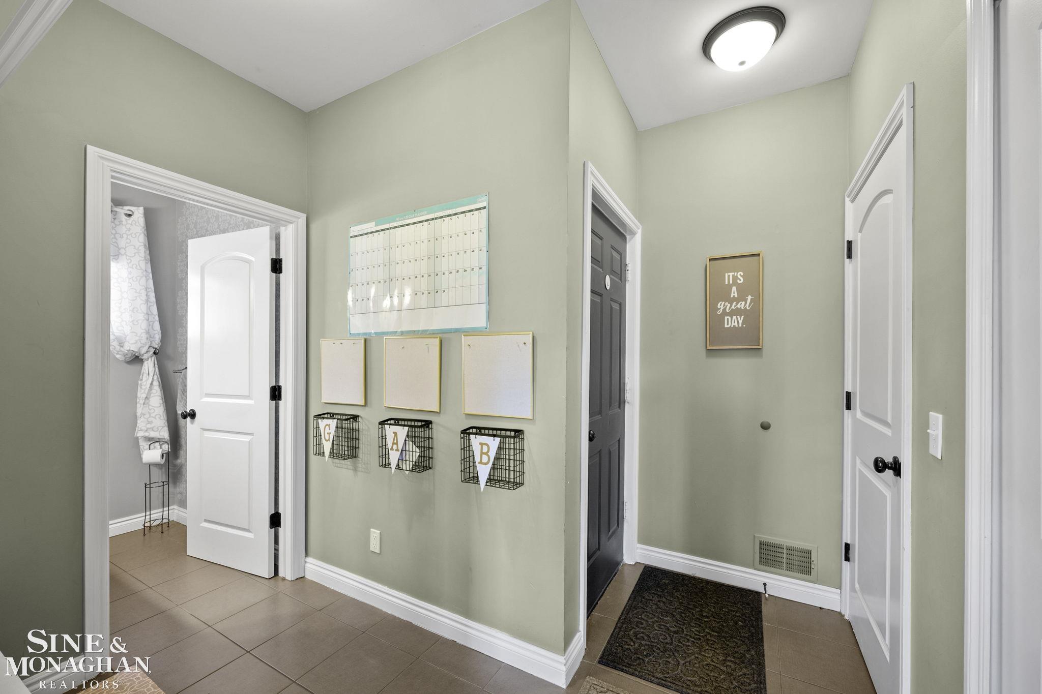 26716 Boston Drive Property Photo 9