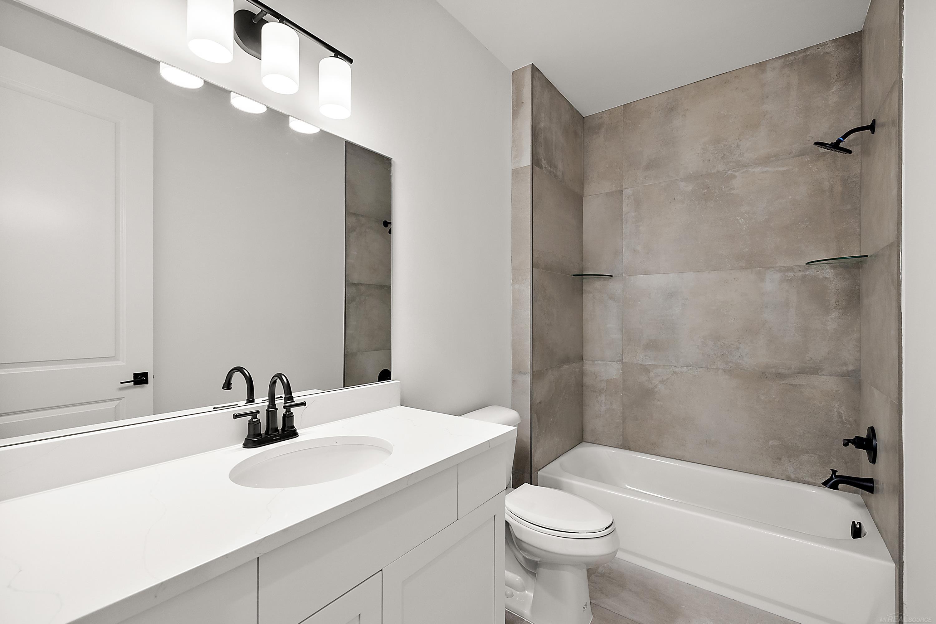 5871 Everton Court Property Photo 11