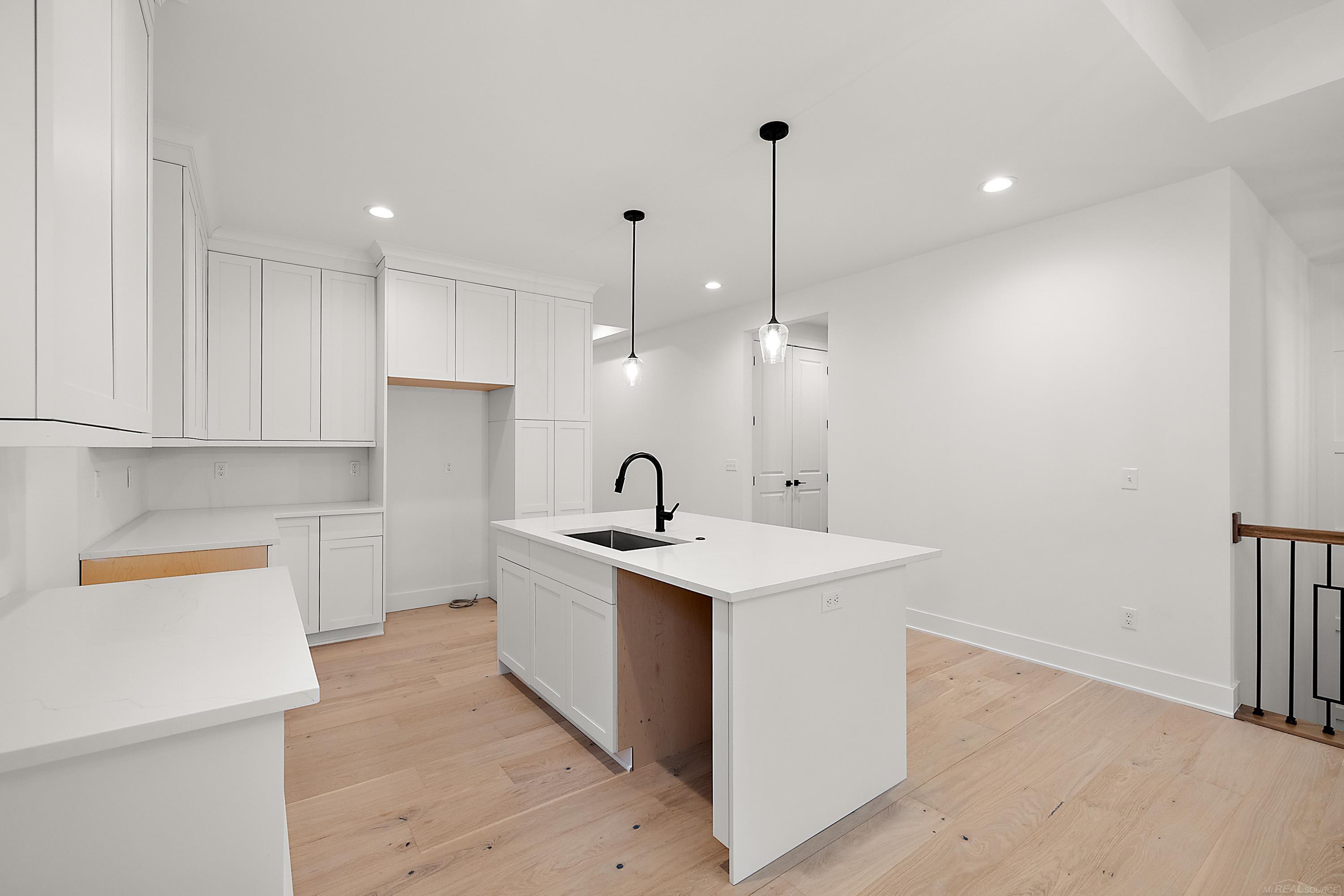 5871 Everton Court Property Photo 15