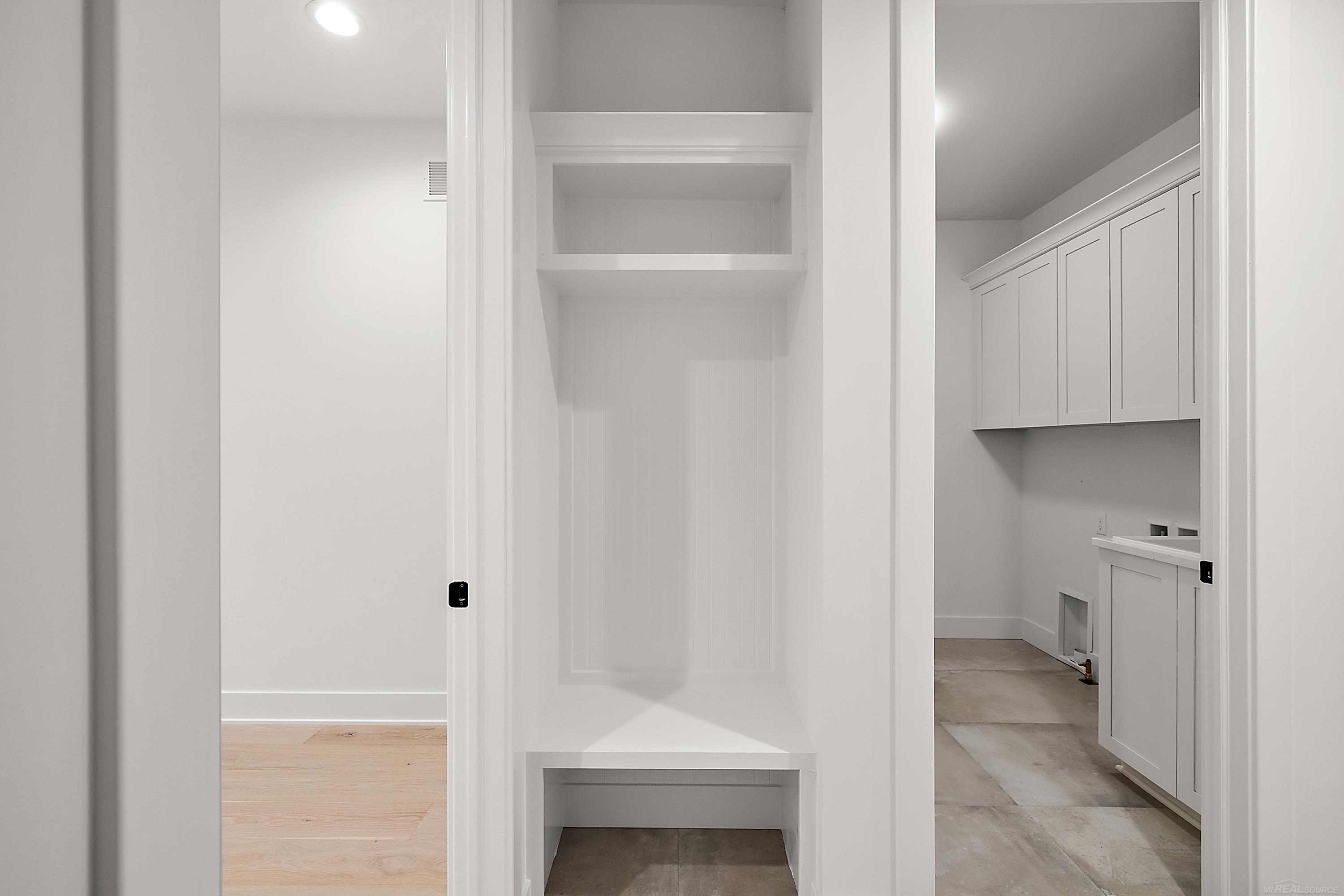 5871 Everton Court Property Photo 31