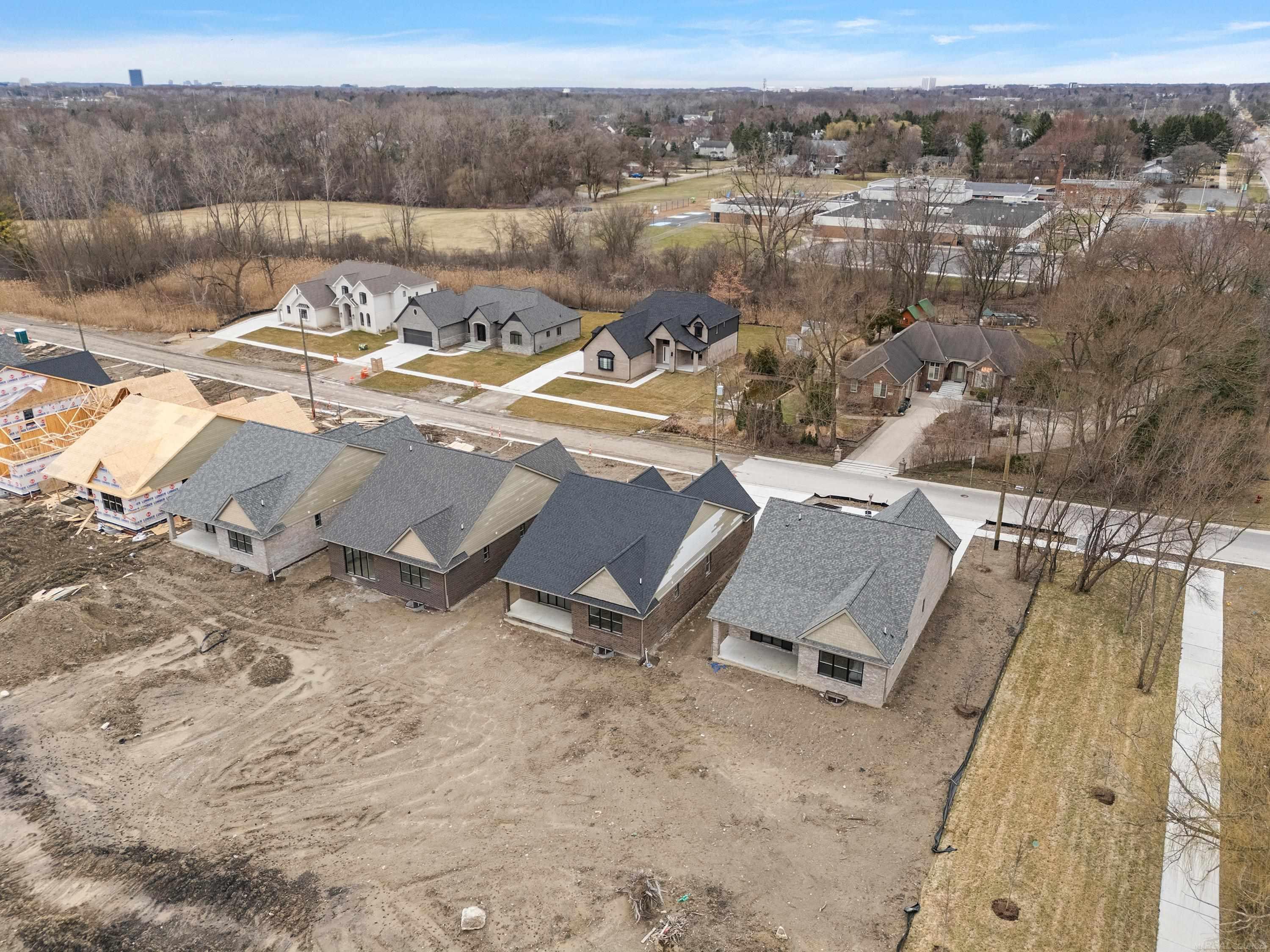 5871 Everton Court Property Photo 34