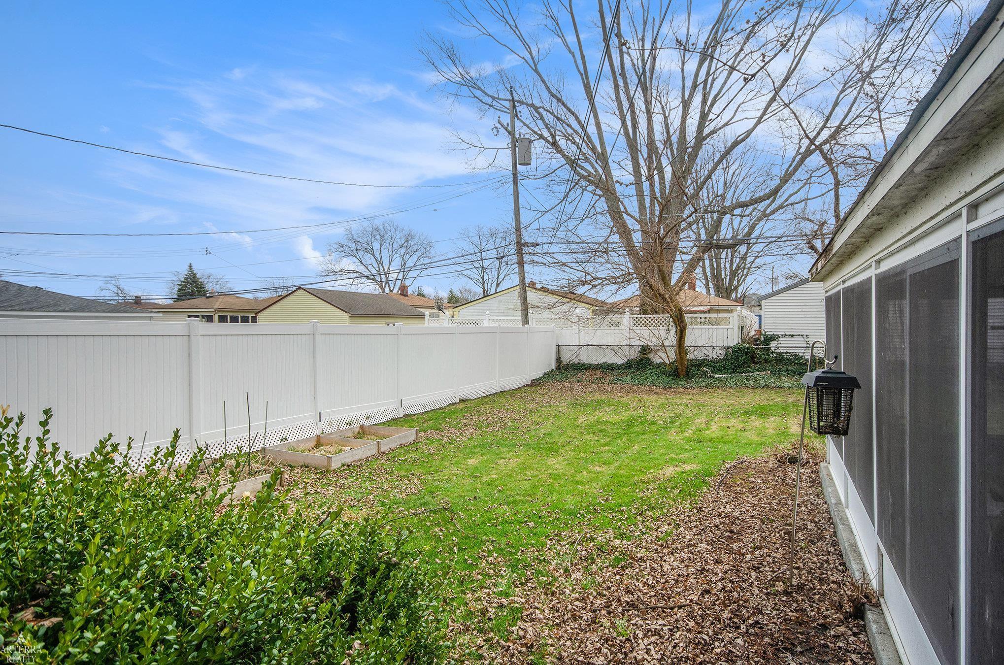 22430 Arcadia Streets Property Photo 13