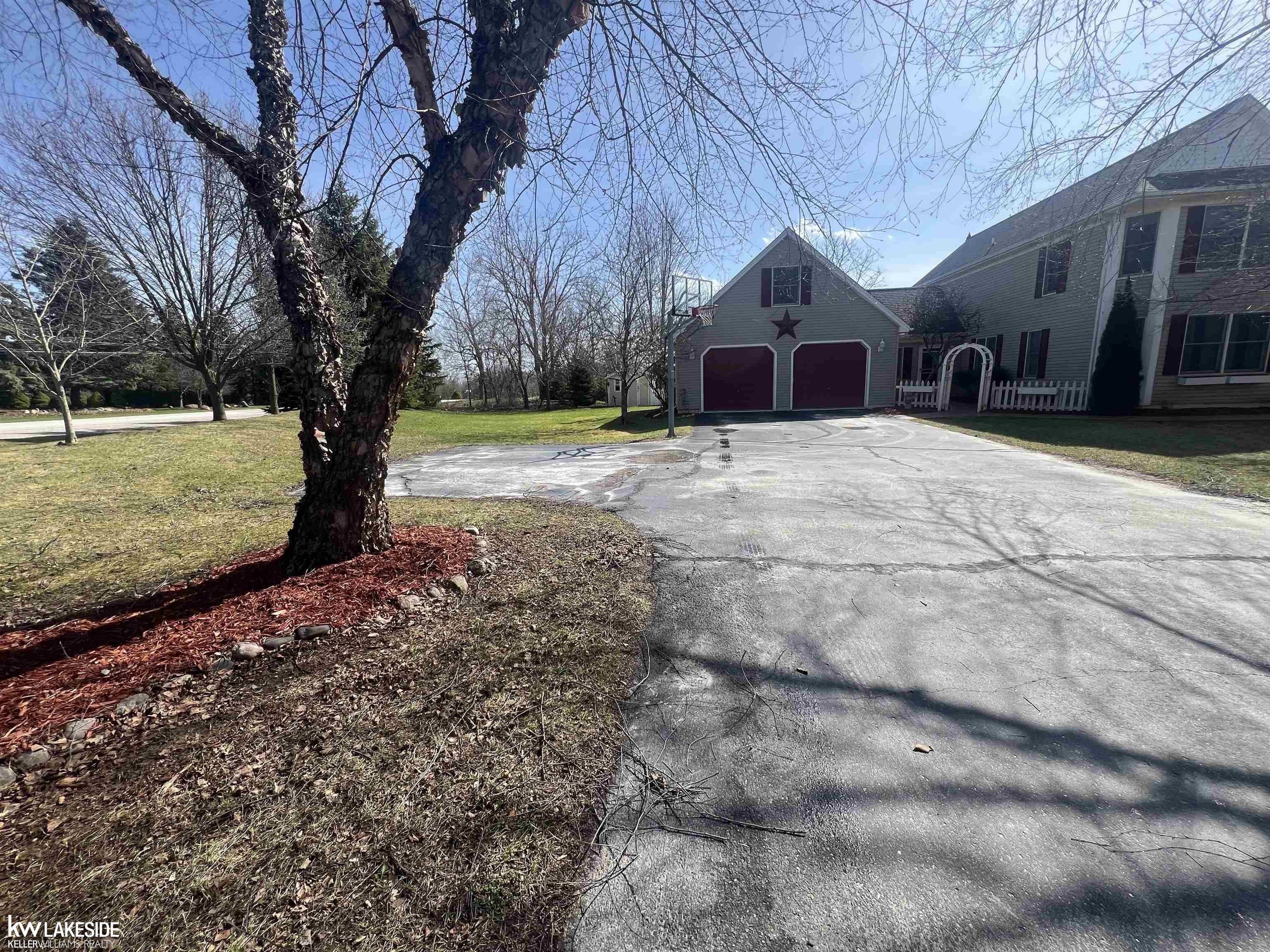 66930 Deerwood Lane Property Photo 10
