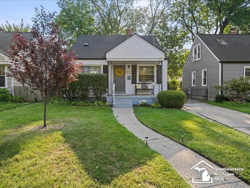 2712 N Main Street Property Photo 1