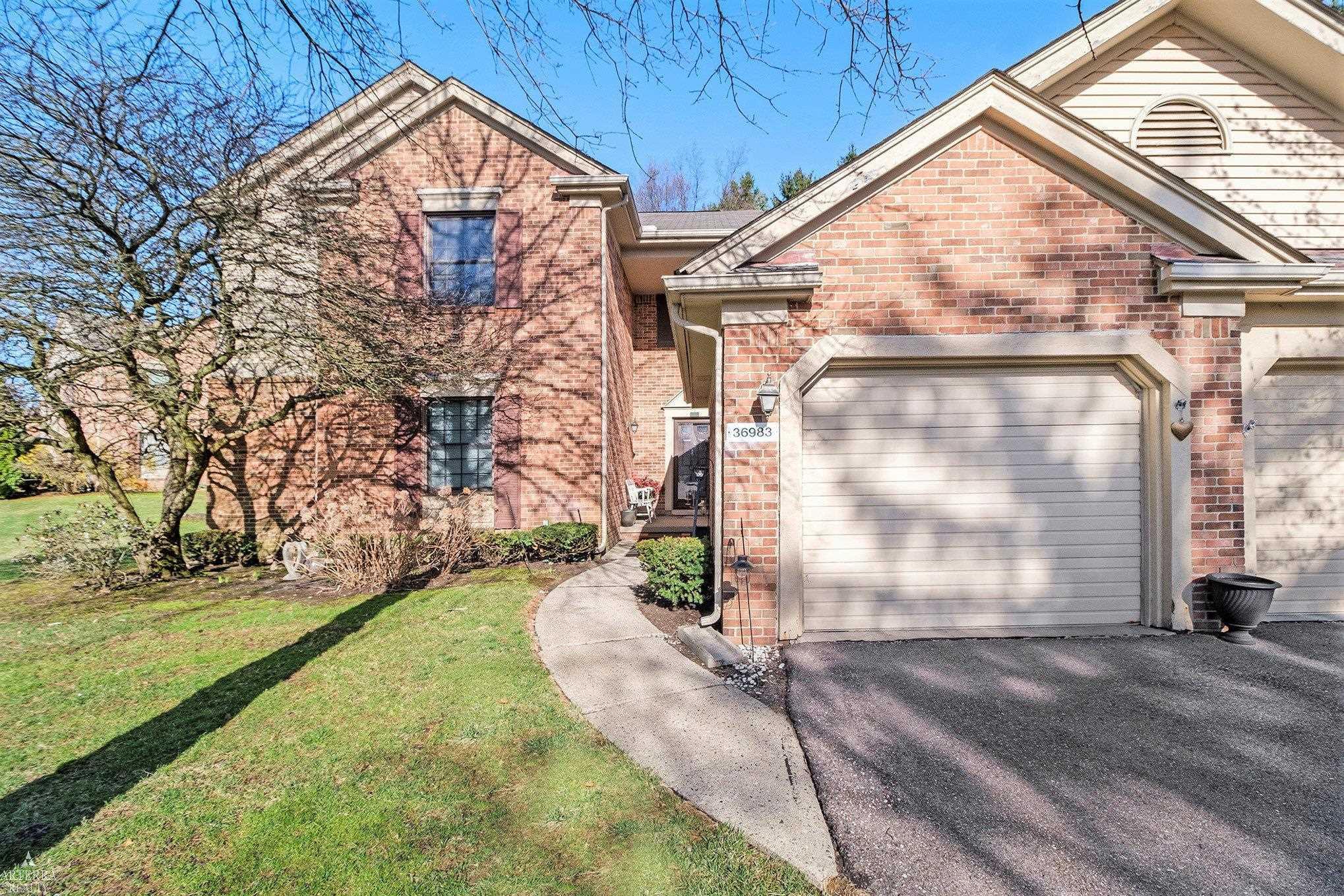 36983 Dartmoor Drive Property Photo 1