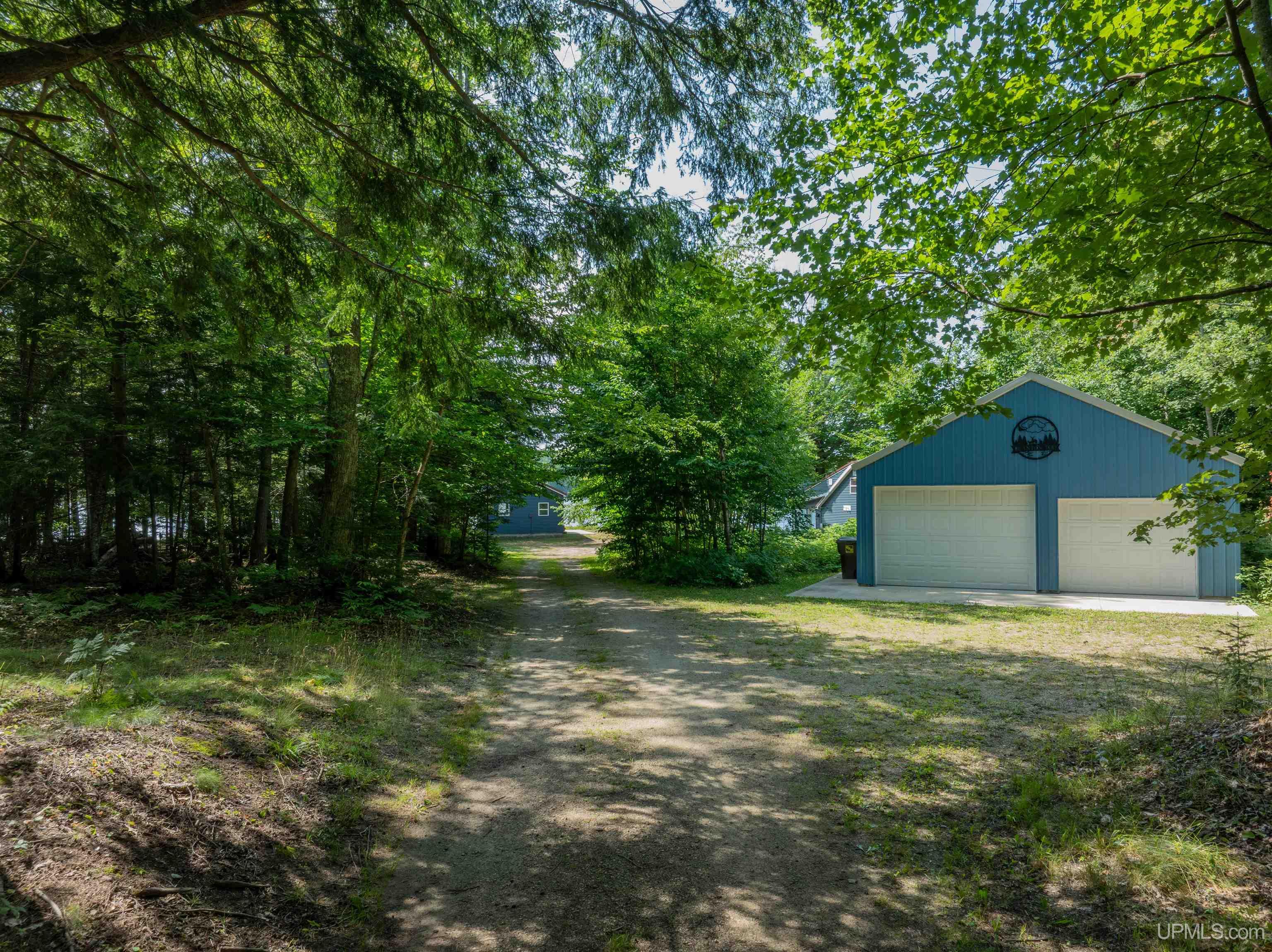 3865 Peninsula Point Road Property Photo 6