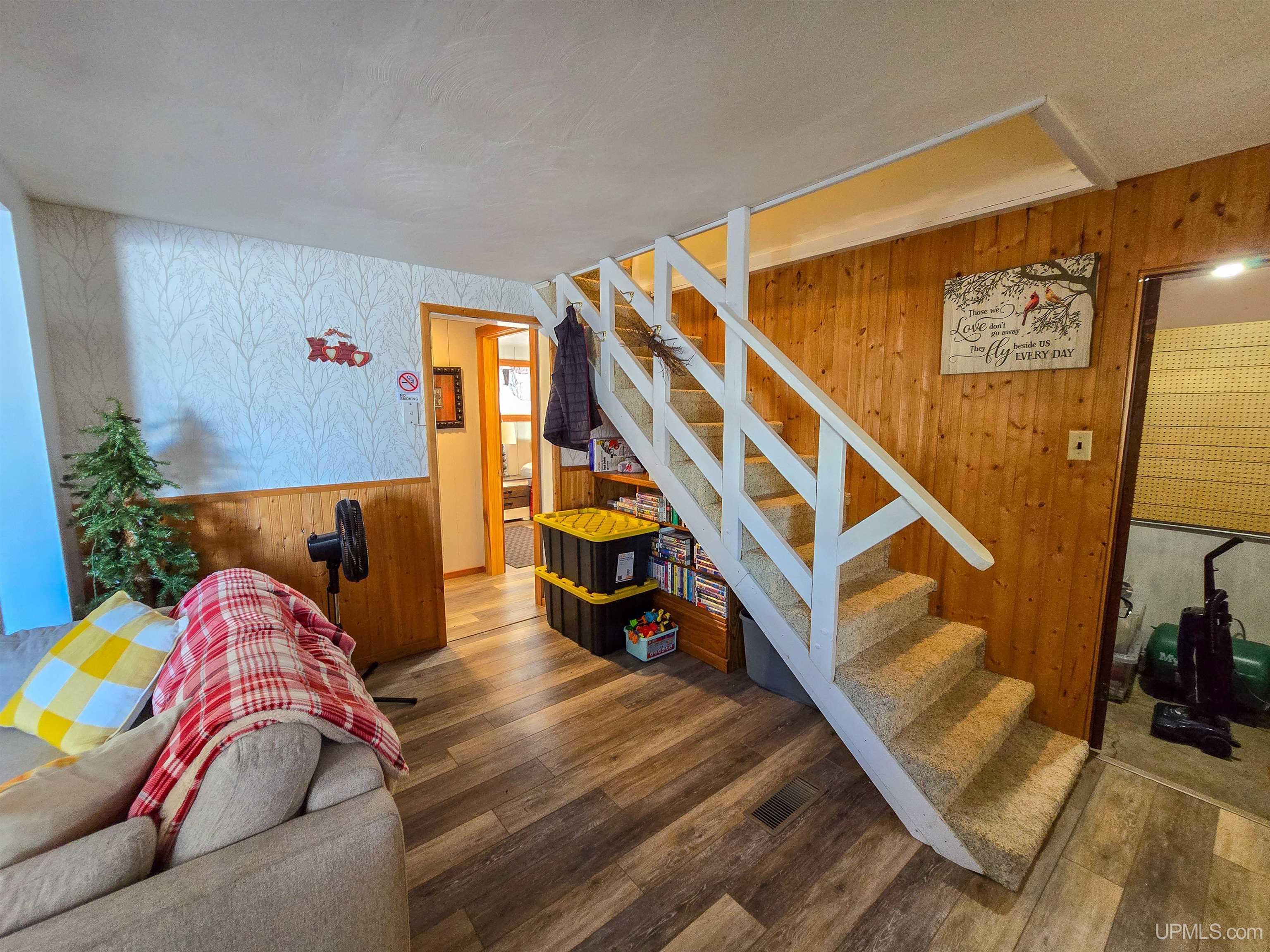 3865 Peninsula Point Road Property Photo 17