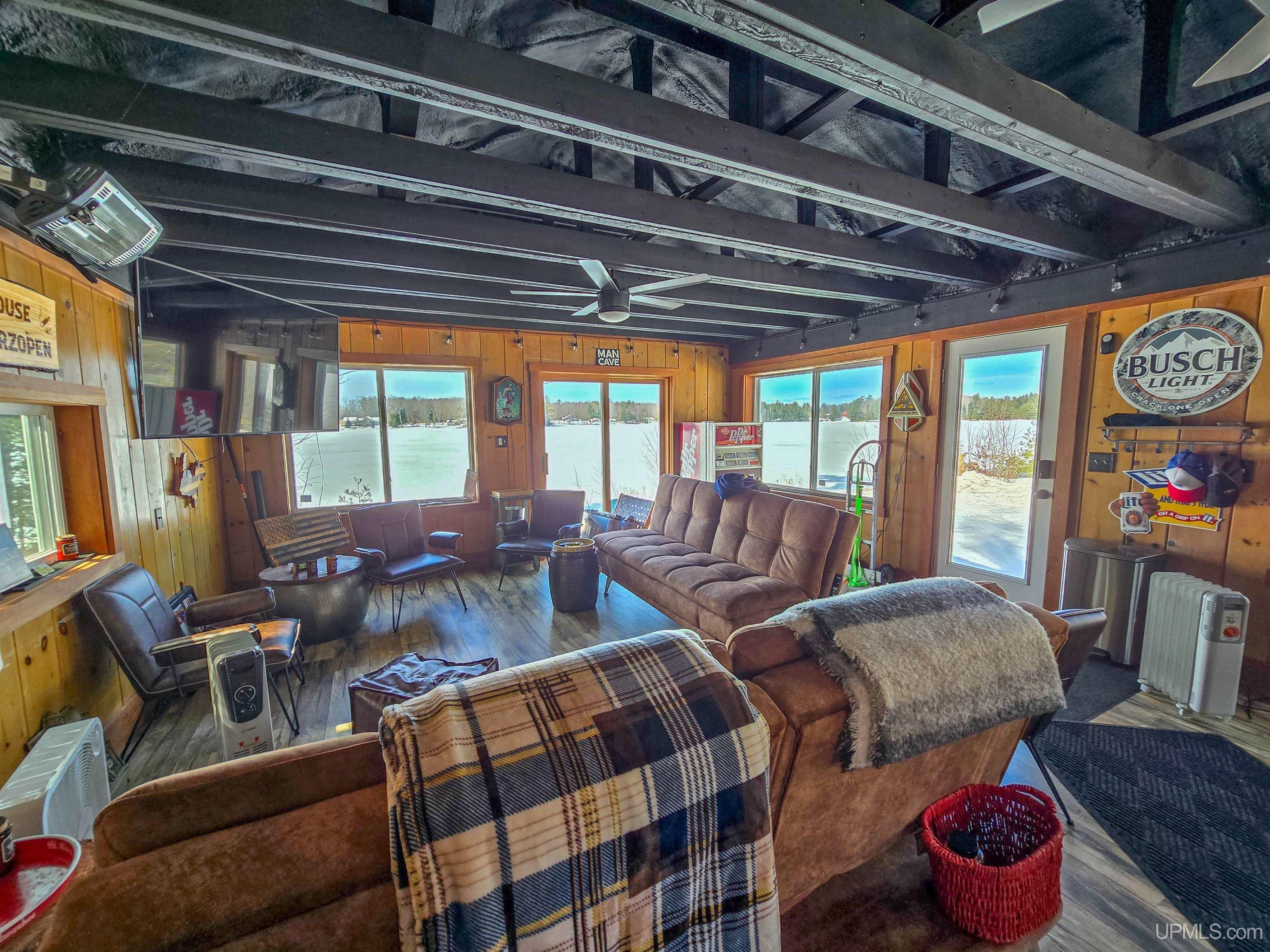3865 Peninsula Point Road Property Photo 38