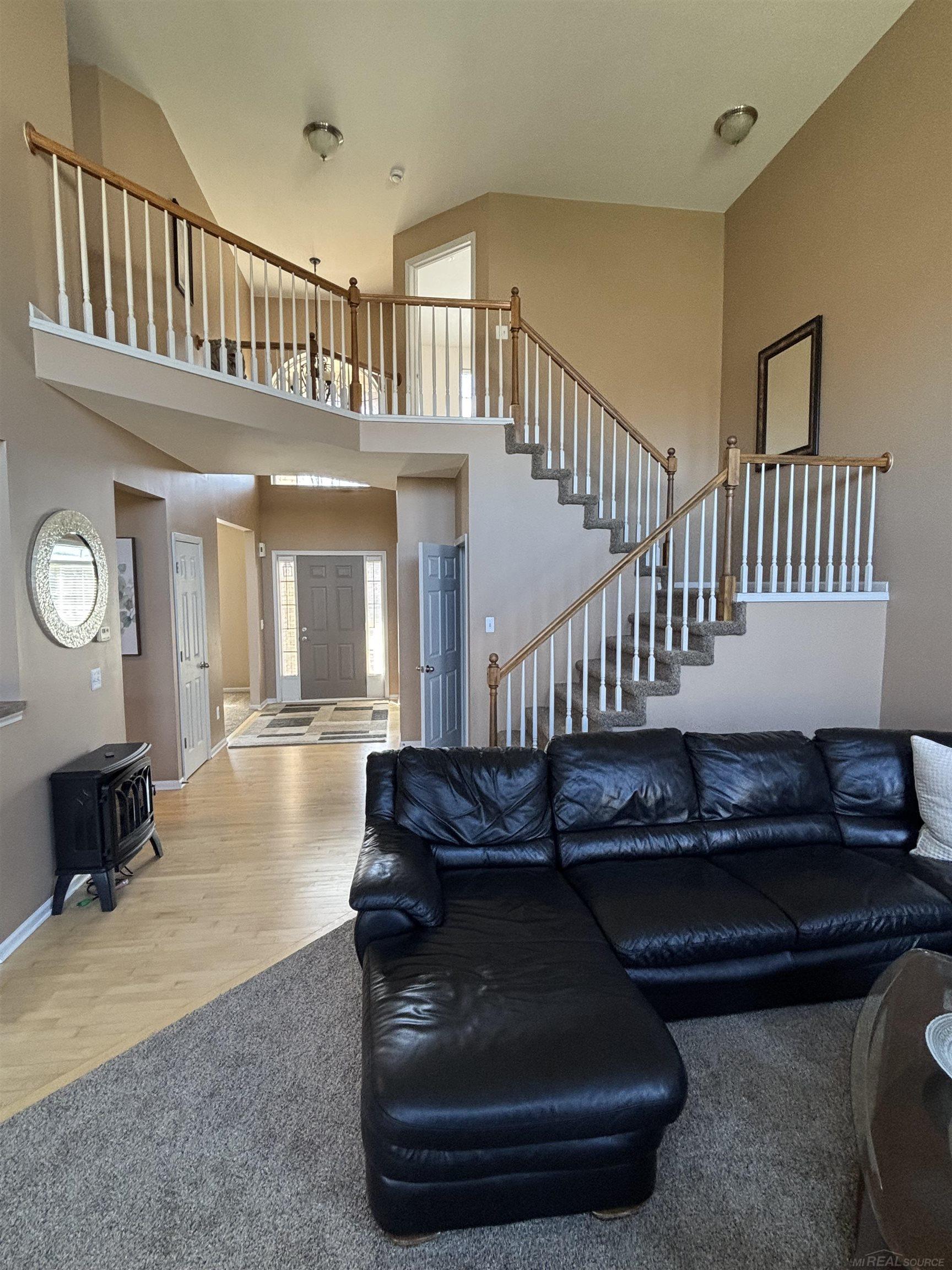 8601 Lillian Drive Property Photo 10
