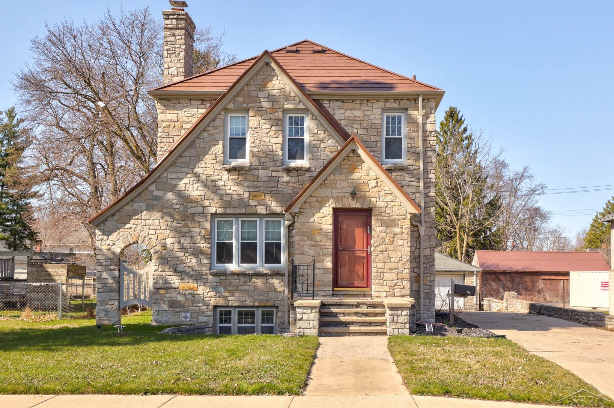 145 W Huron Avenue Property Photo