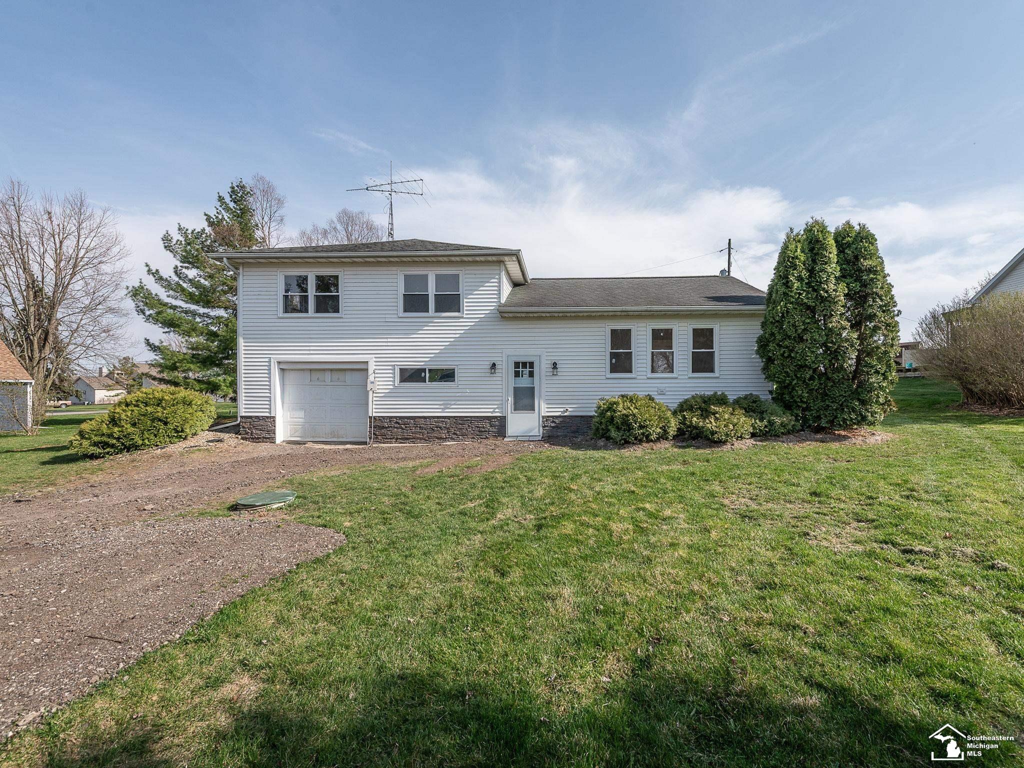 7329 Norfolk Drive Property Photo 1