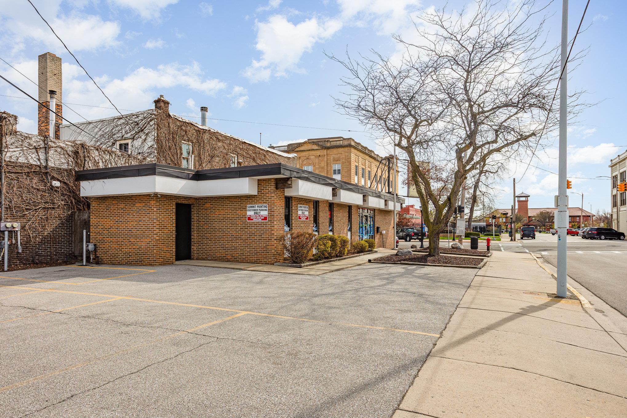 1001 Washington Avenue Property Photo 7