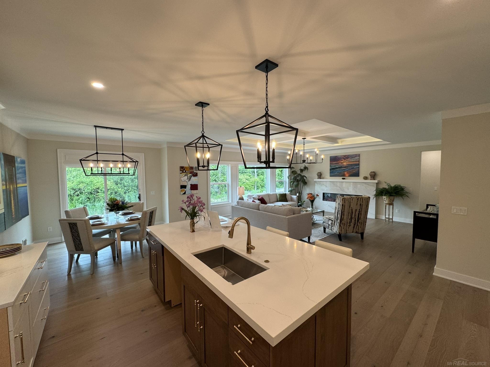57287 Meadowridge Drive Property Photo 4