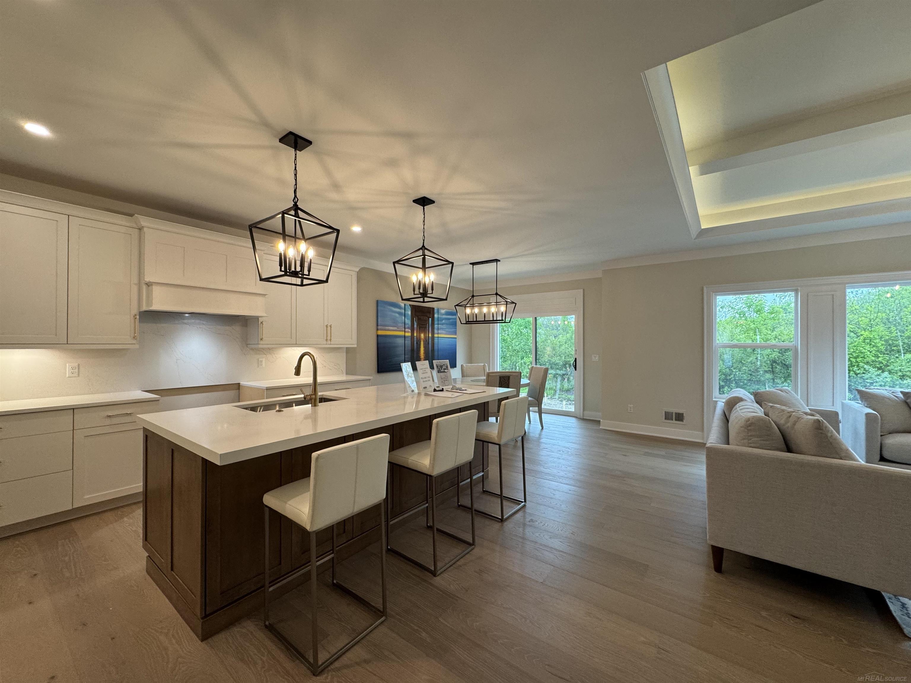 57287 Meadowridge Drive Property Photo 8