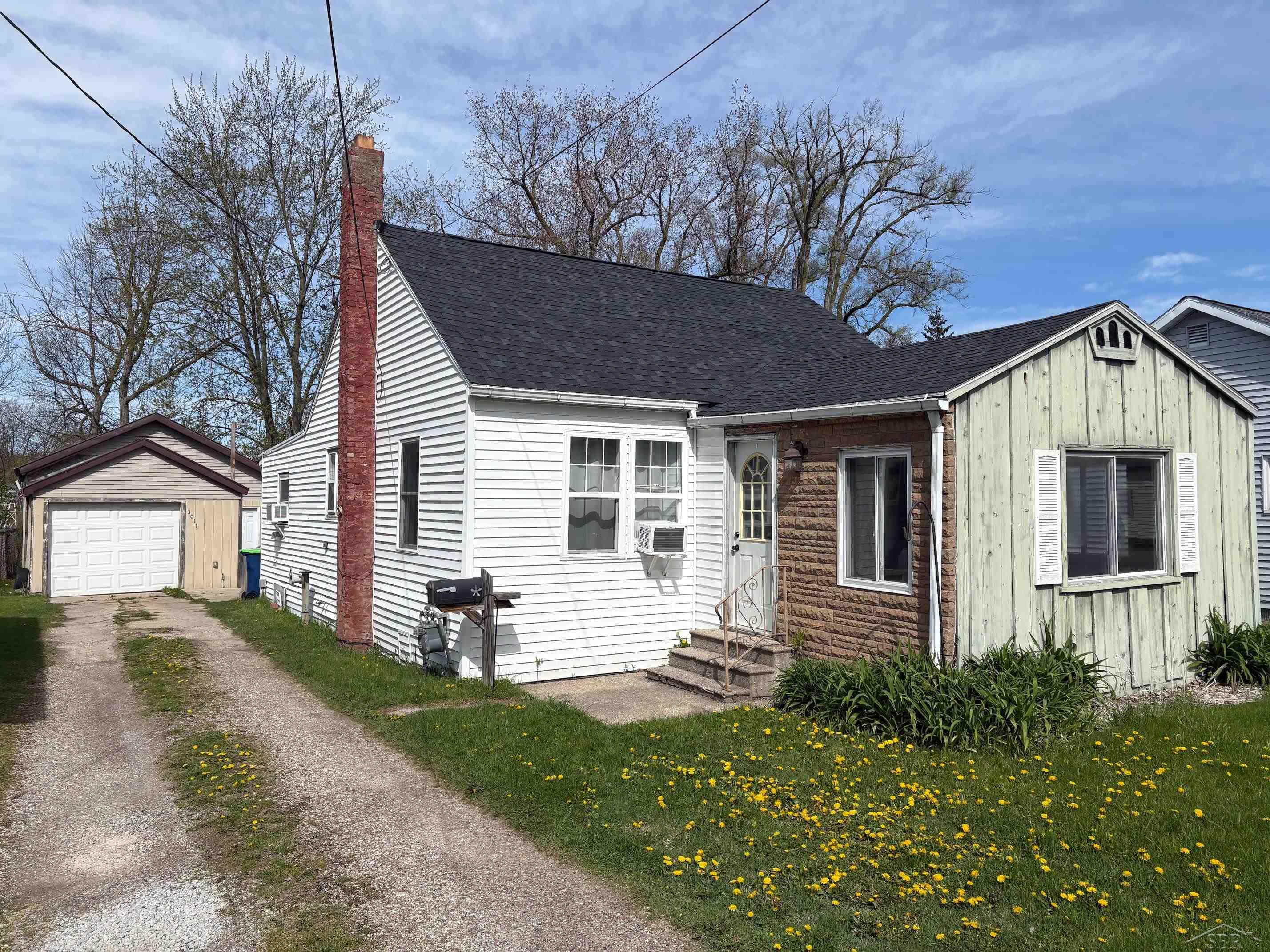 3011 Harrison Drive Property Photo 1