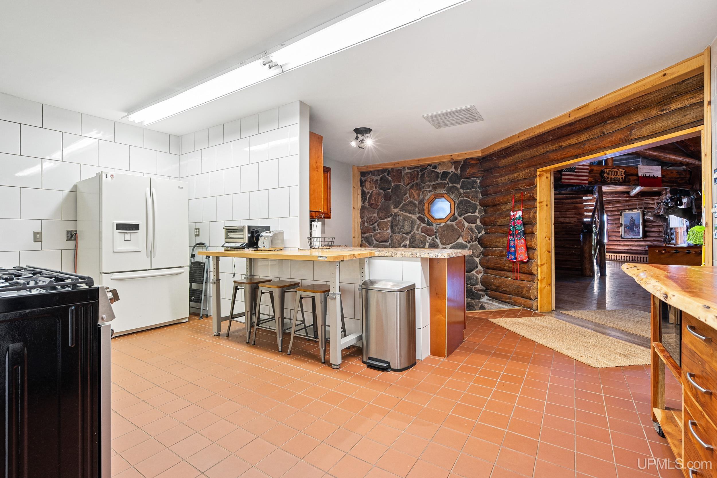 5964 E Us 2 Highway Property Photo 49