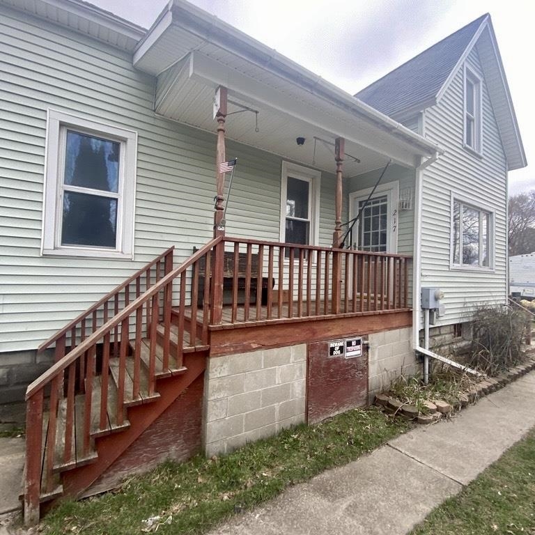 217 Tenth Street Property Photo 1