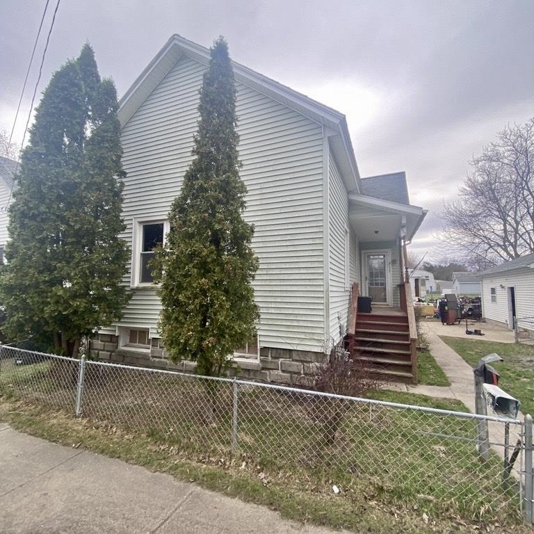 217 Tenth Street Property Photo 2