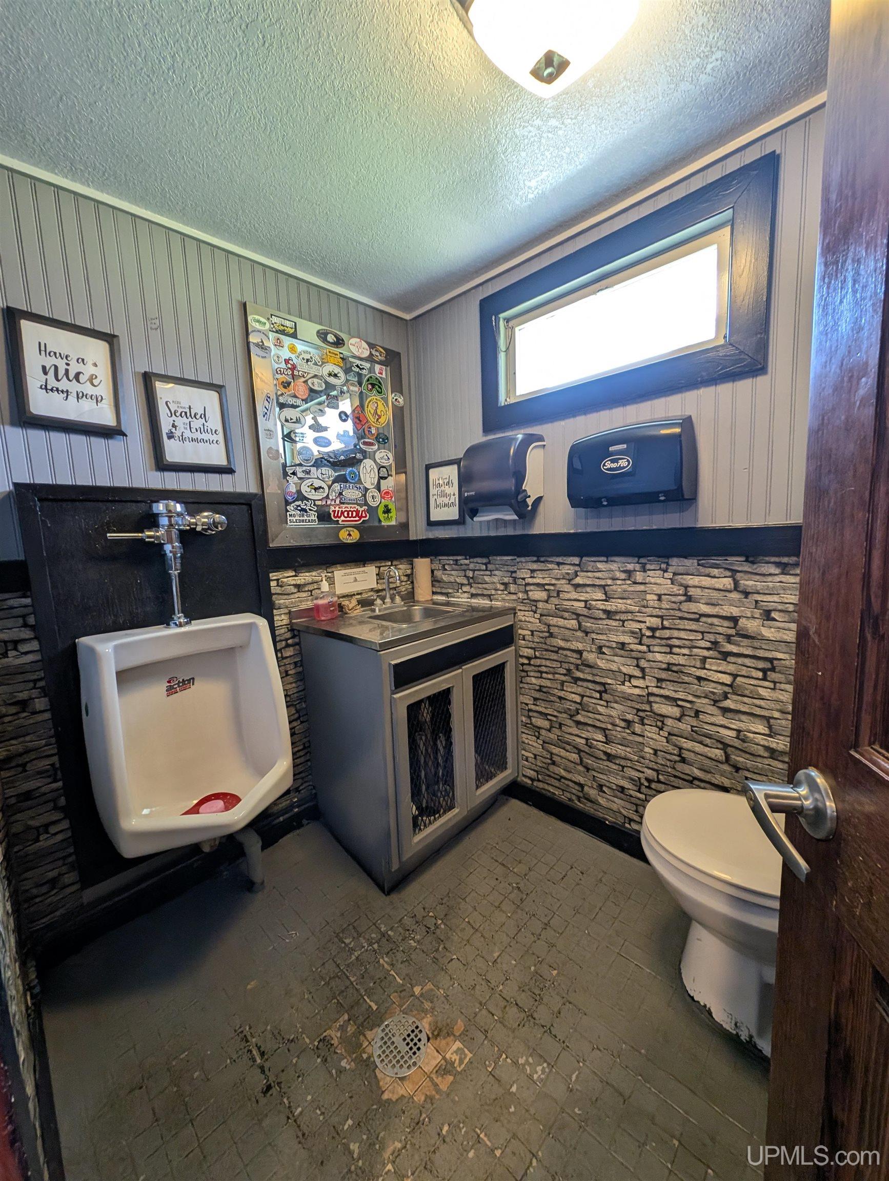 1263 M149 Highway Property Photo 21
