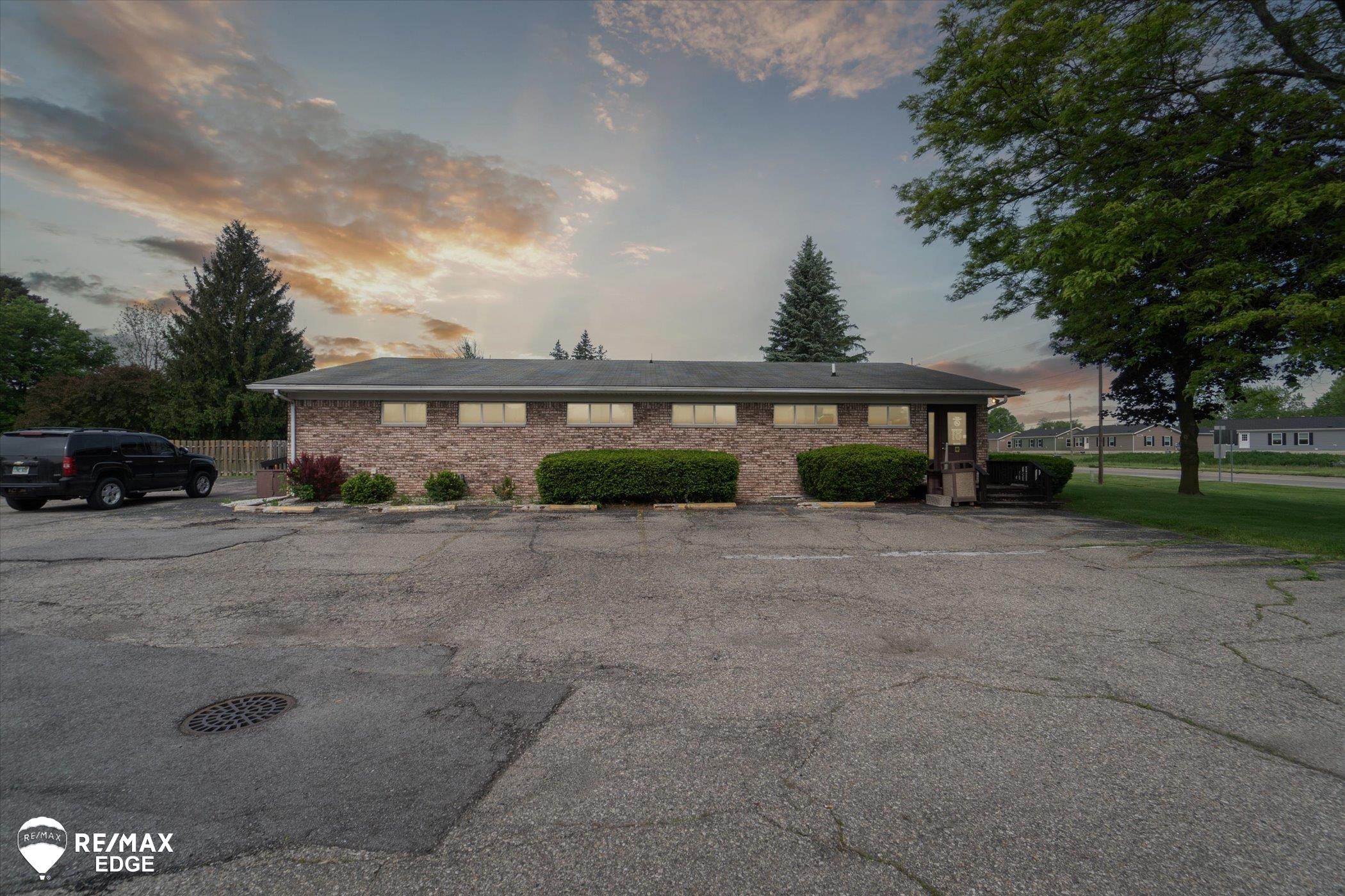 4344 Richfield Road Property Photo 1