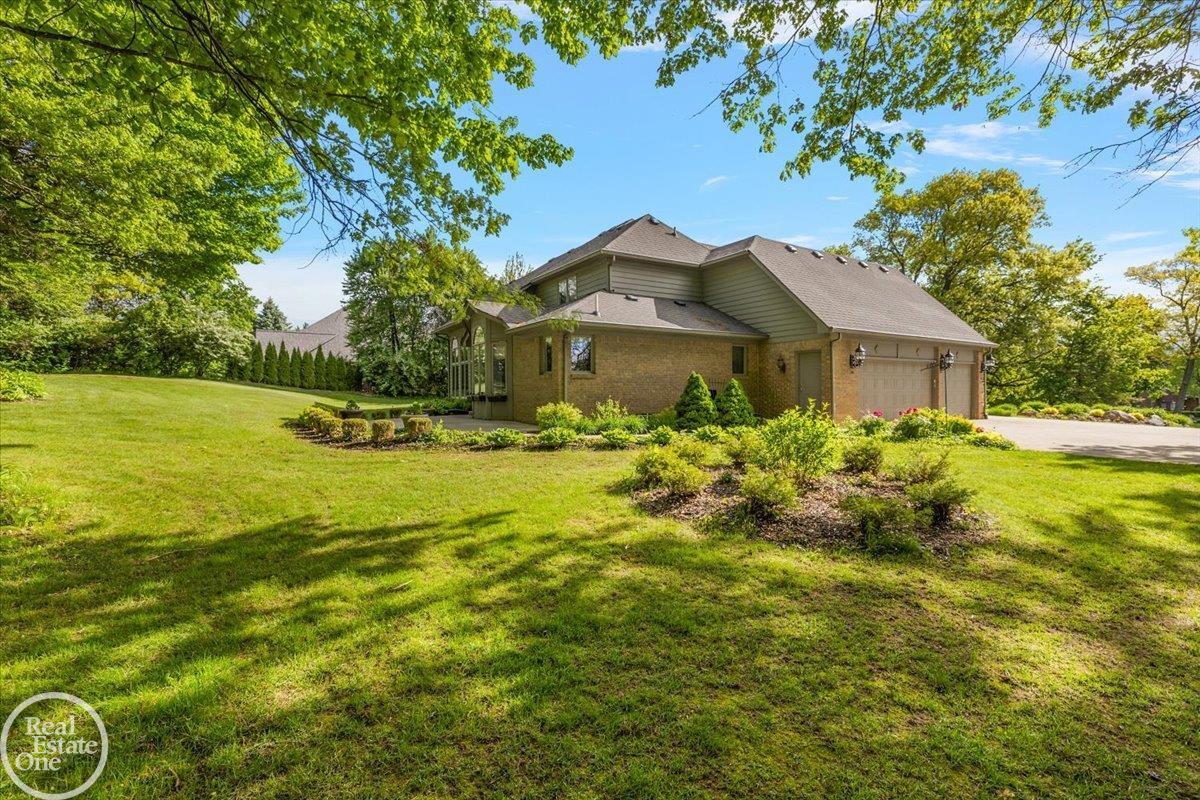 63011 Indian Hills Drive Property Photo 9