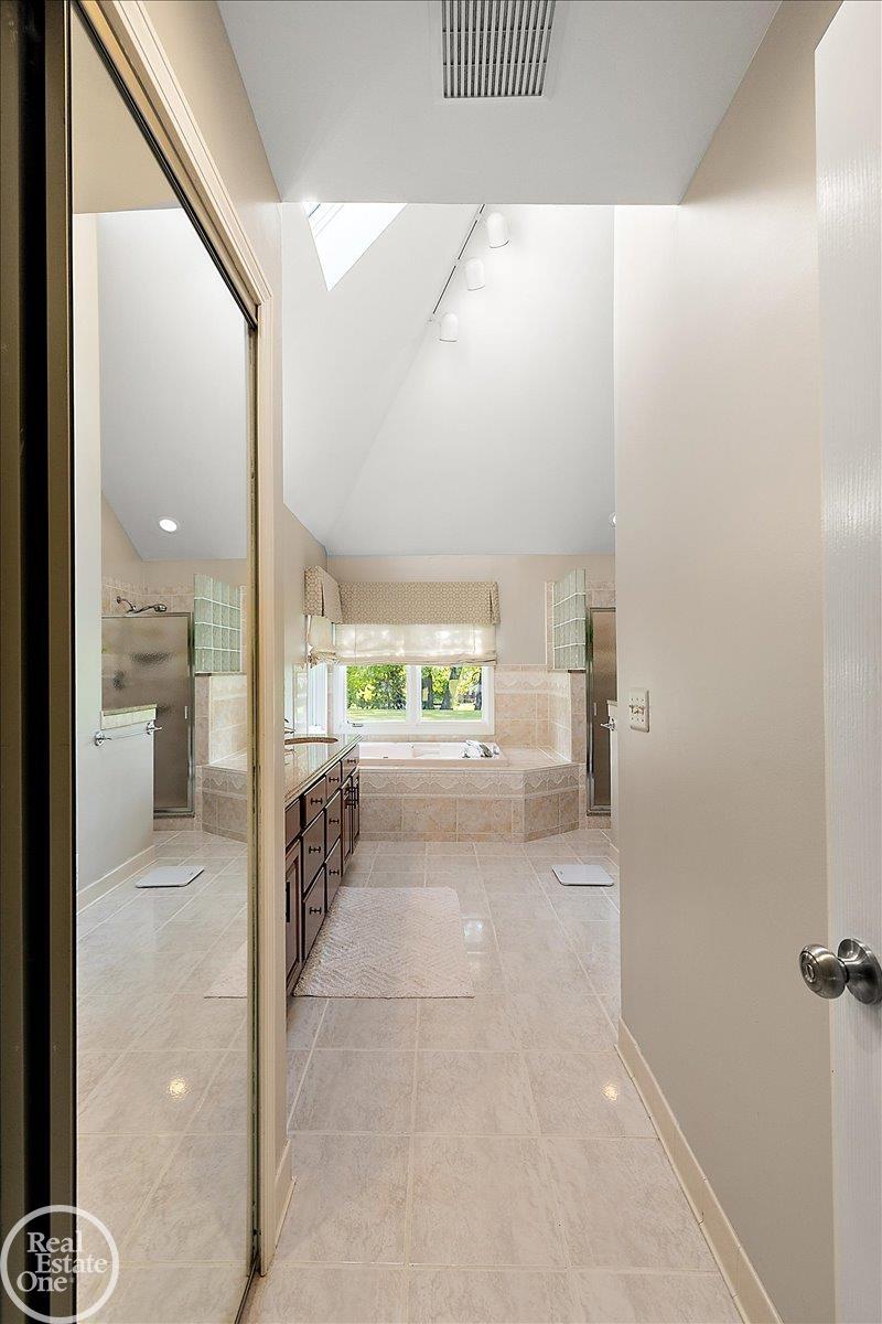 63011 Indian Hills Drive Property Photo 45