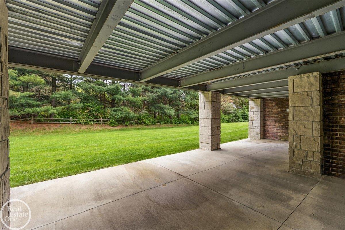 60330 Mount Vernon Road Property Photo 13
