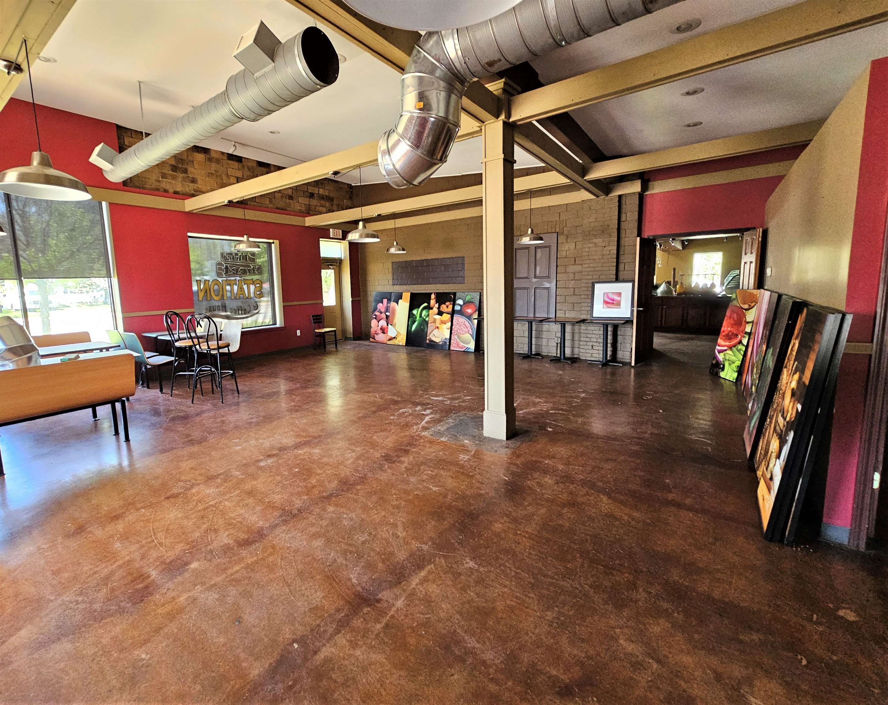 305 S Mable Street Property Photo 6