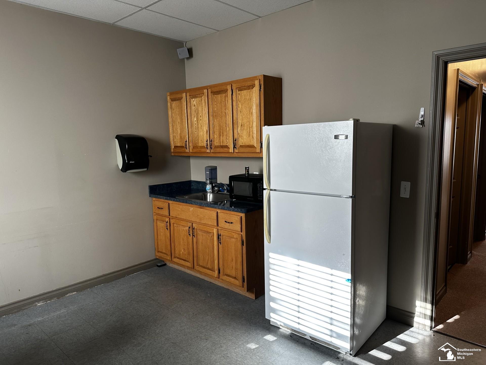 15502 S Telegraph Road Property Photo 10