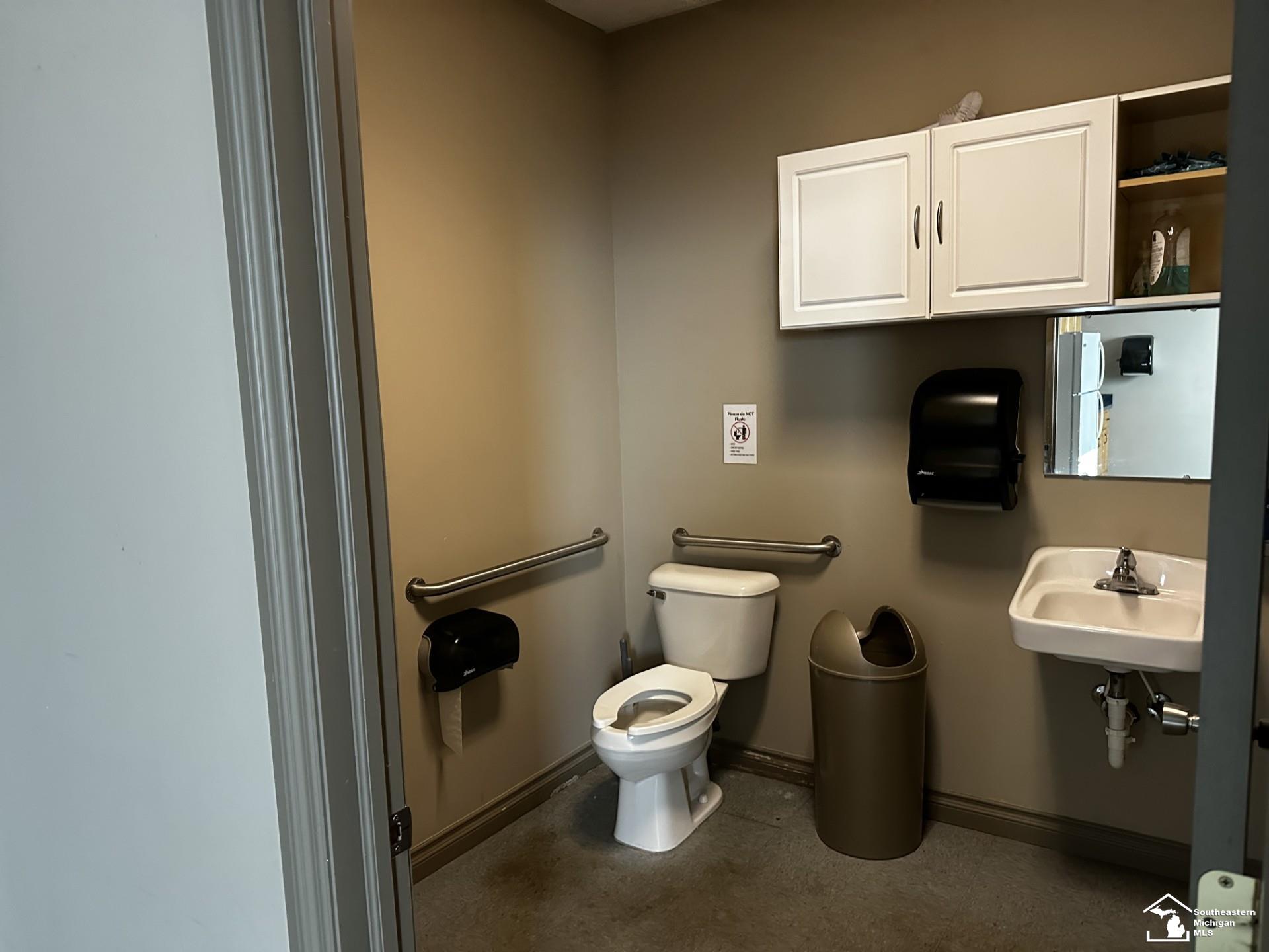 15502 S Telegraph Road Property Photo 11