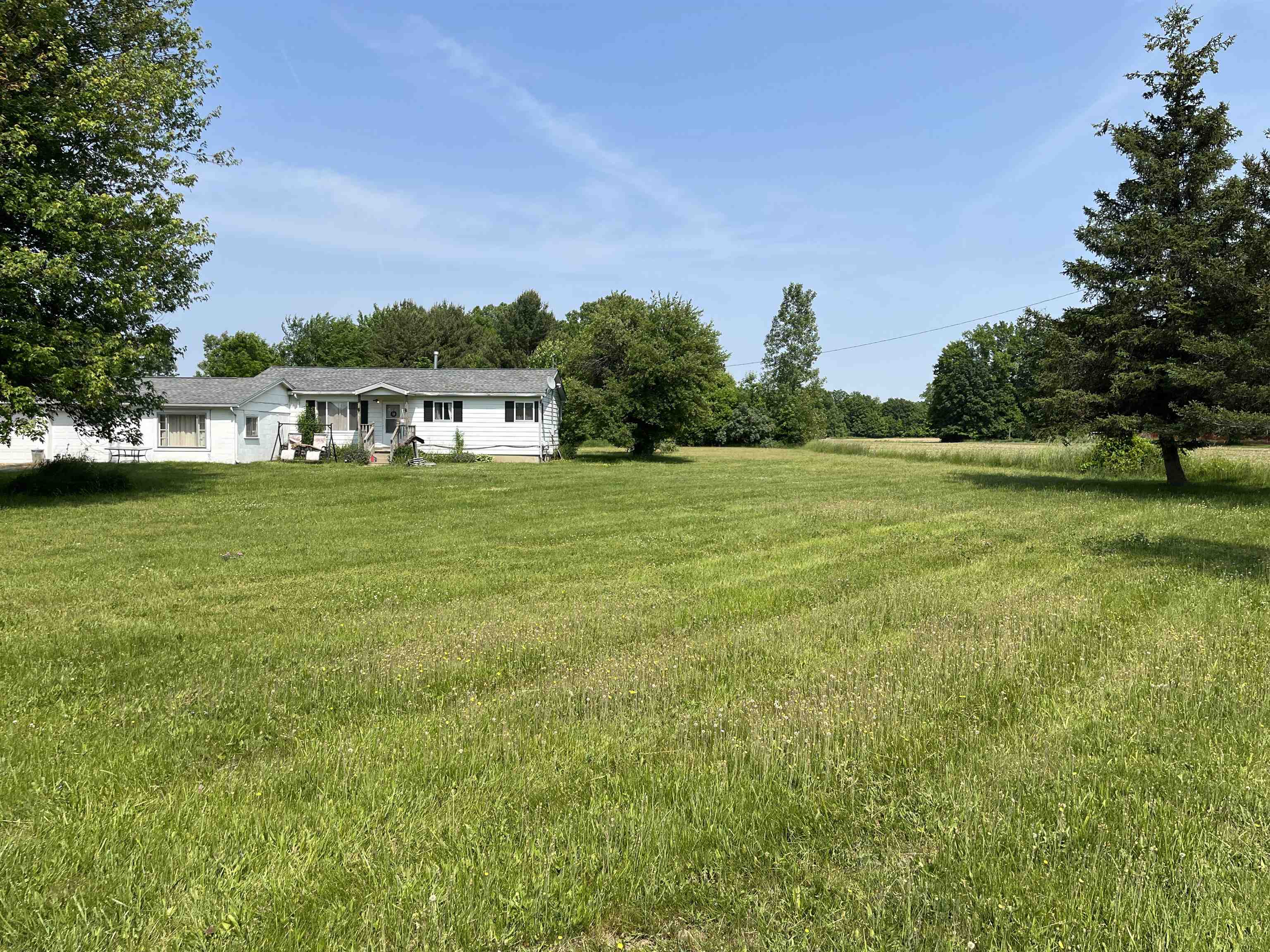 11290 Linden Road Property Photo 1