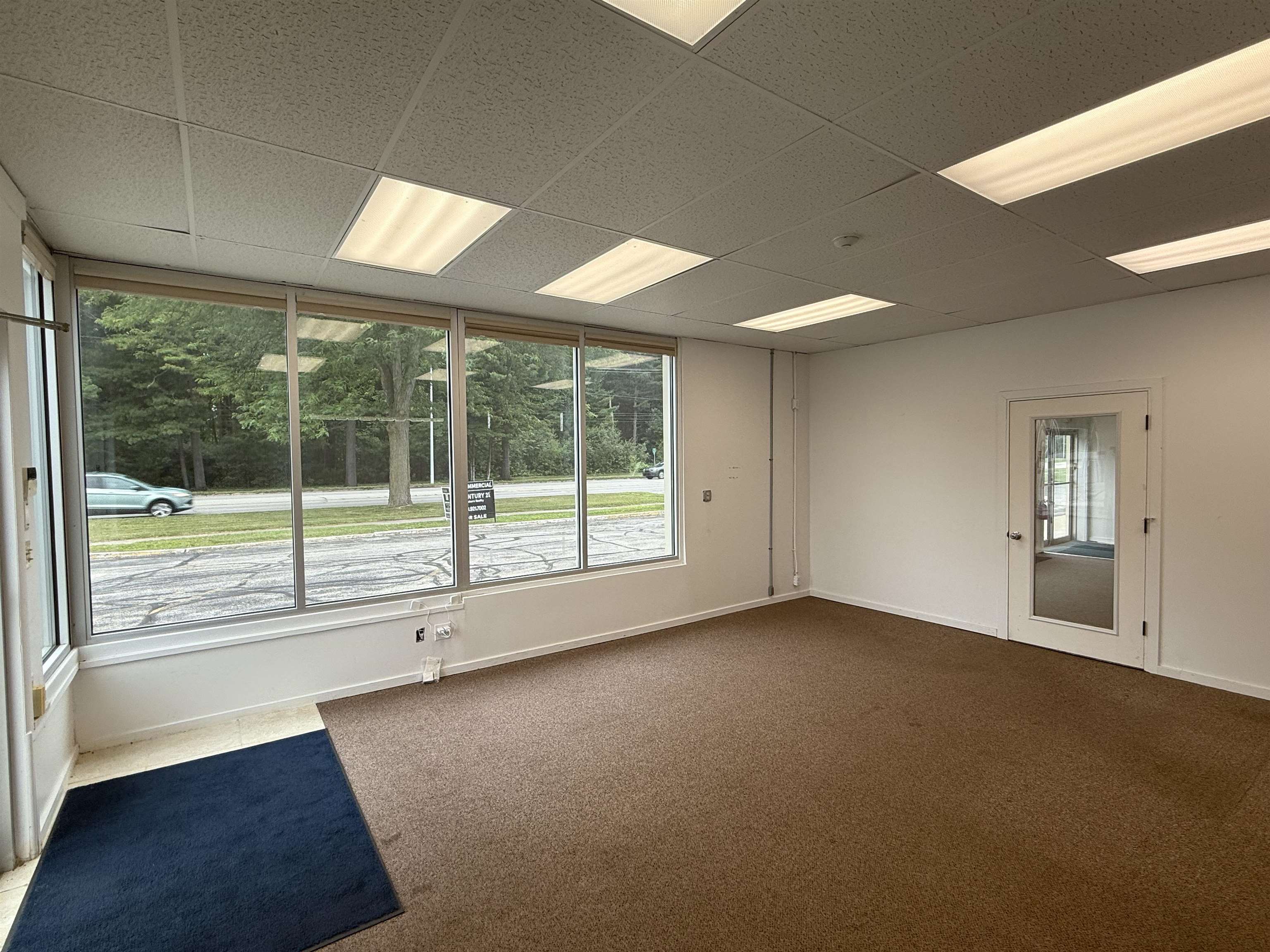 2706 N Saginaw Road Property Photo 2