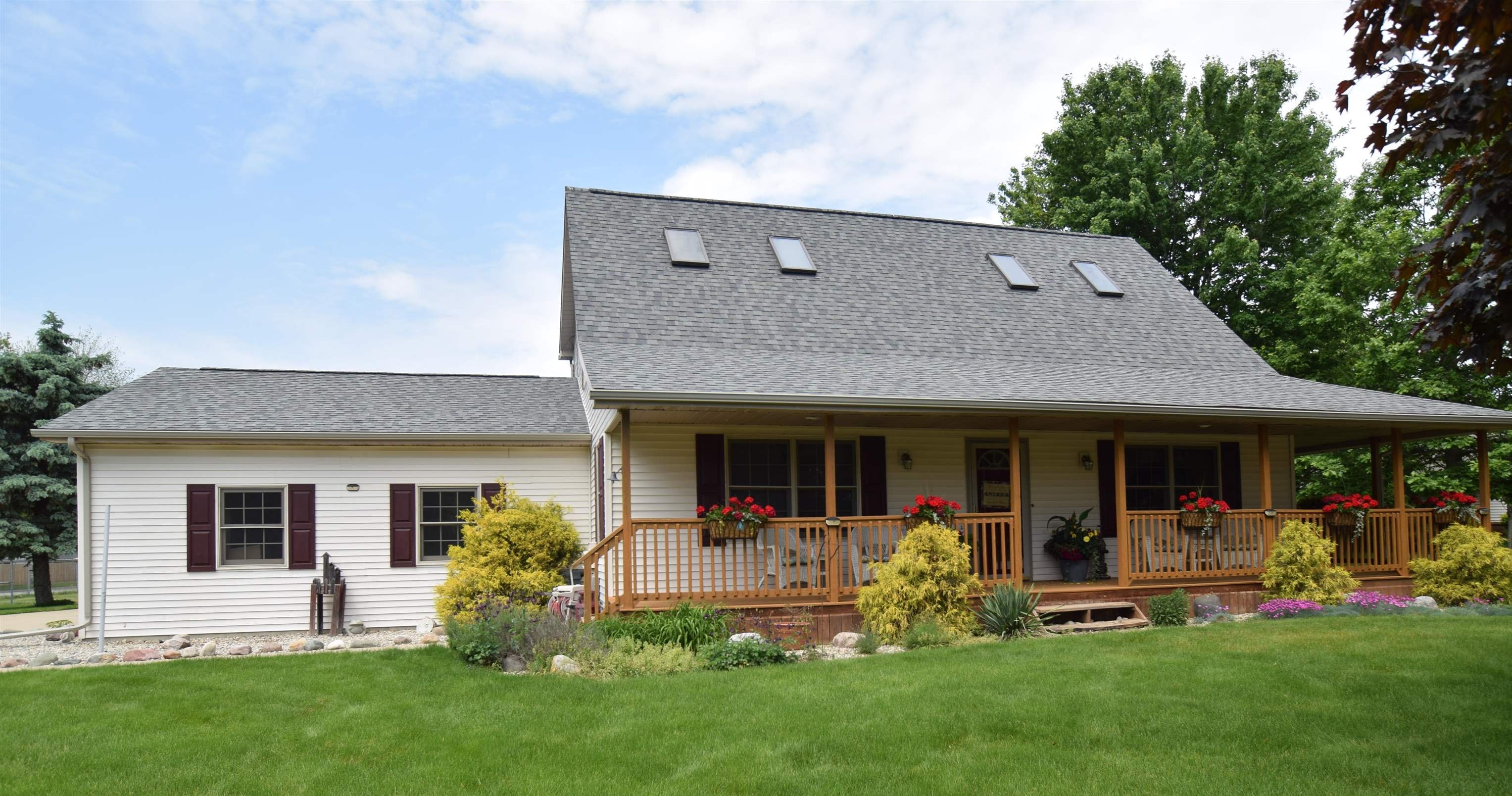 1598 Dawn Marie Court Property Photo 1