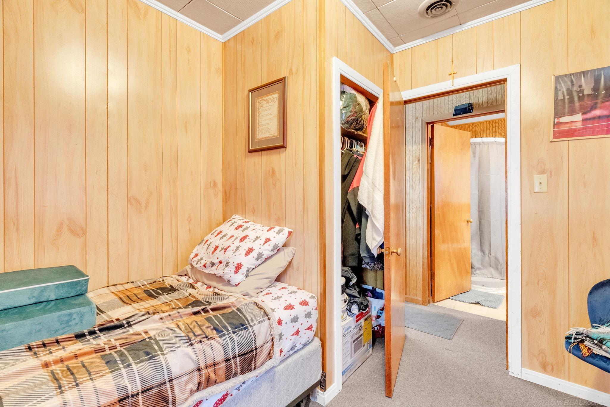 8941 & 8943 Lakeshore Road Property Photo 49