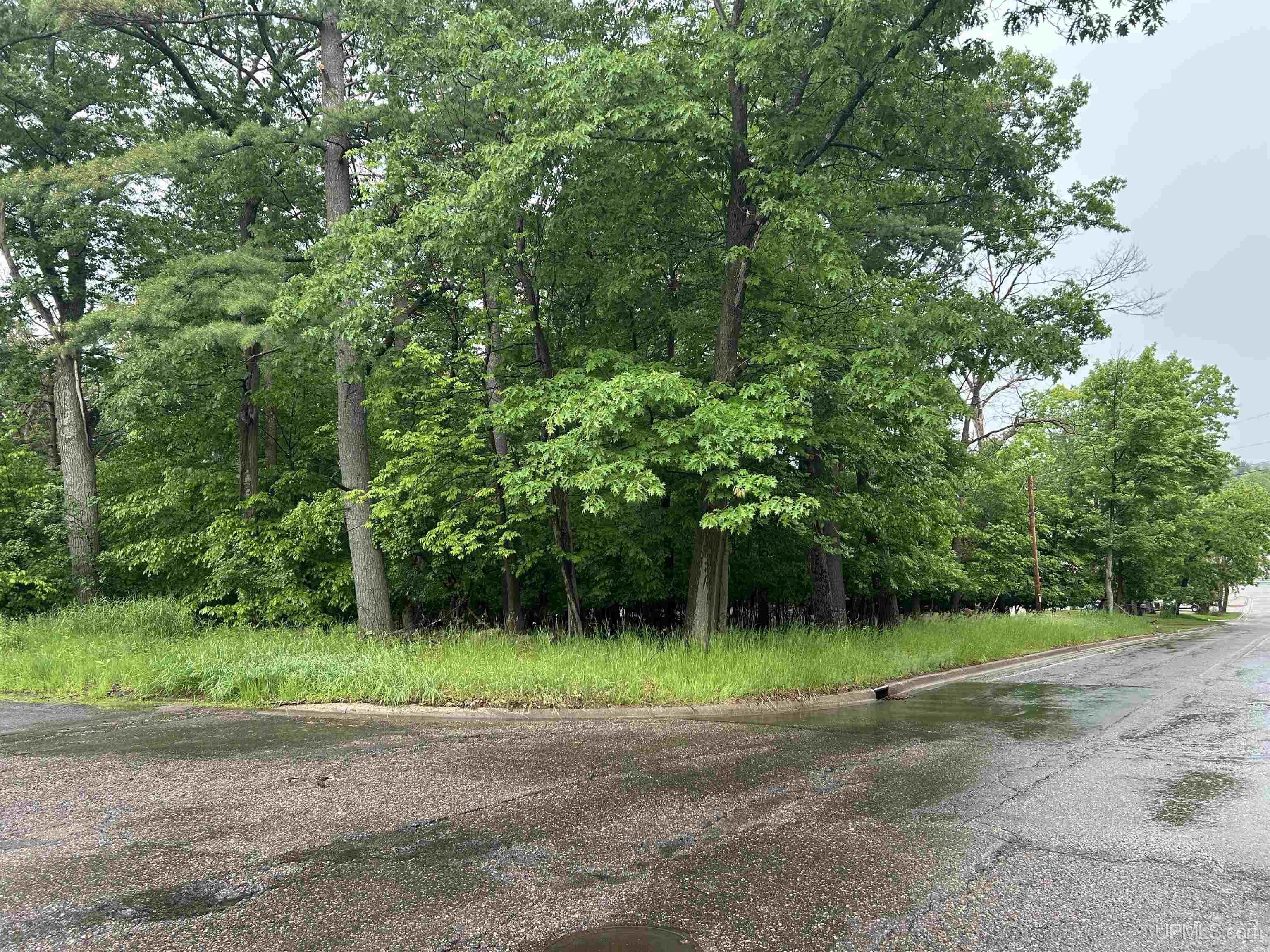 907 E I Street Property Photo 1