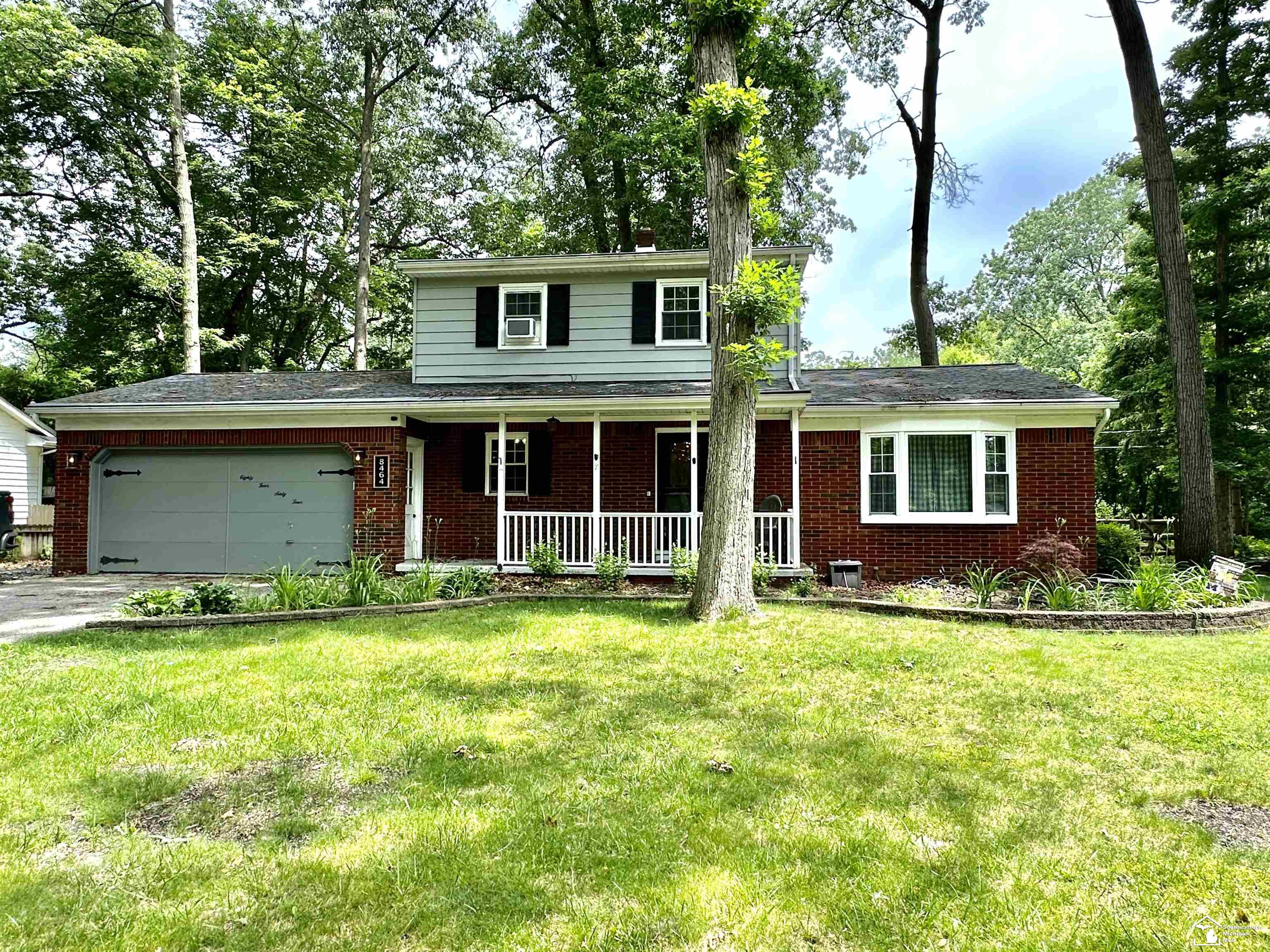 8464 Keitha Drive Property Photo 1