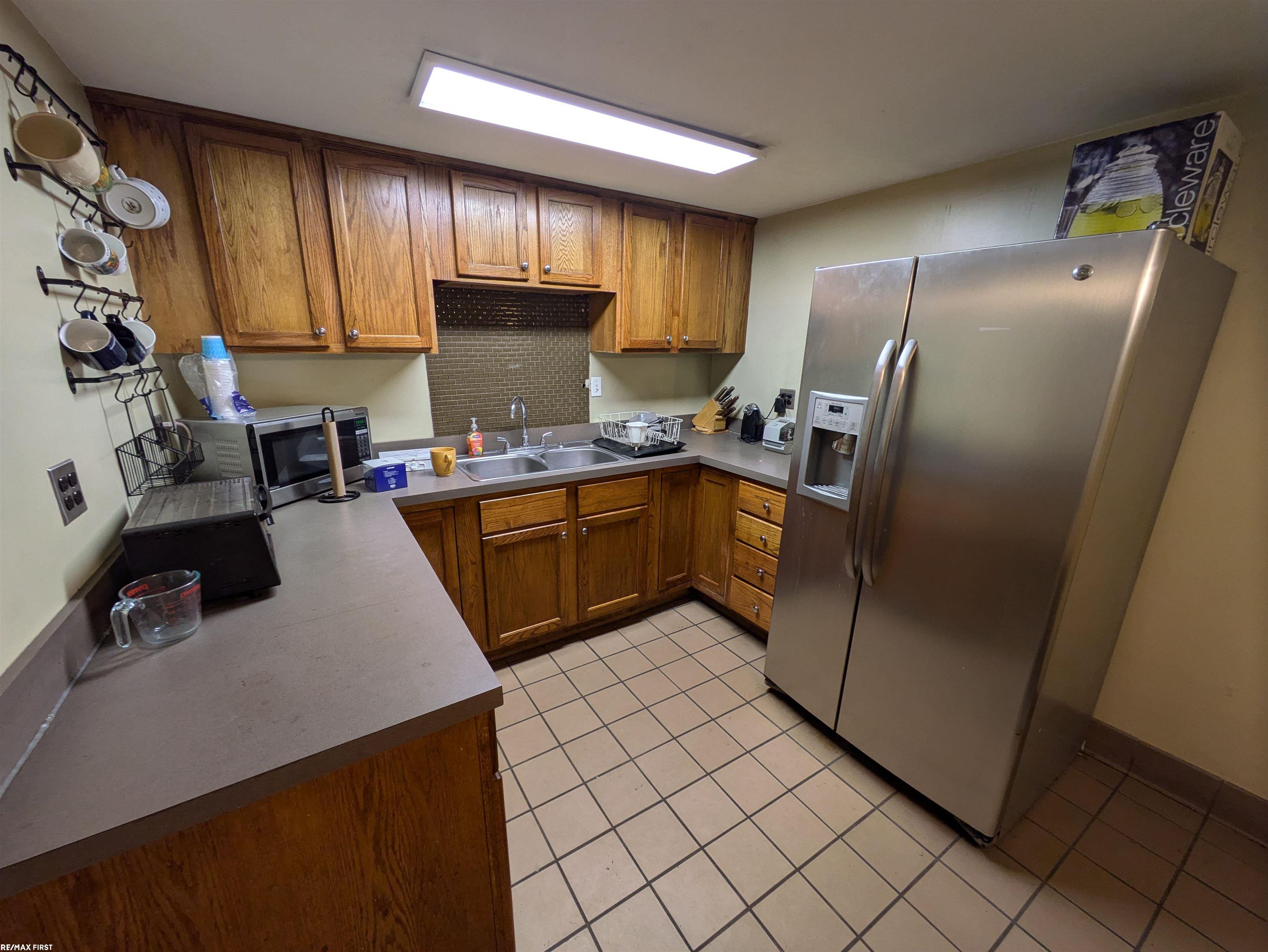 35850 Utica Road Property Photo 23