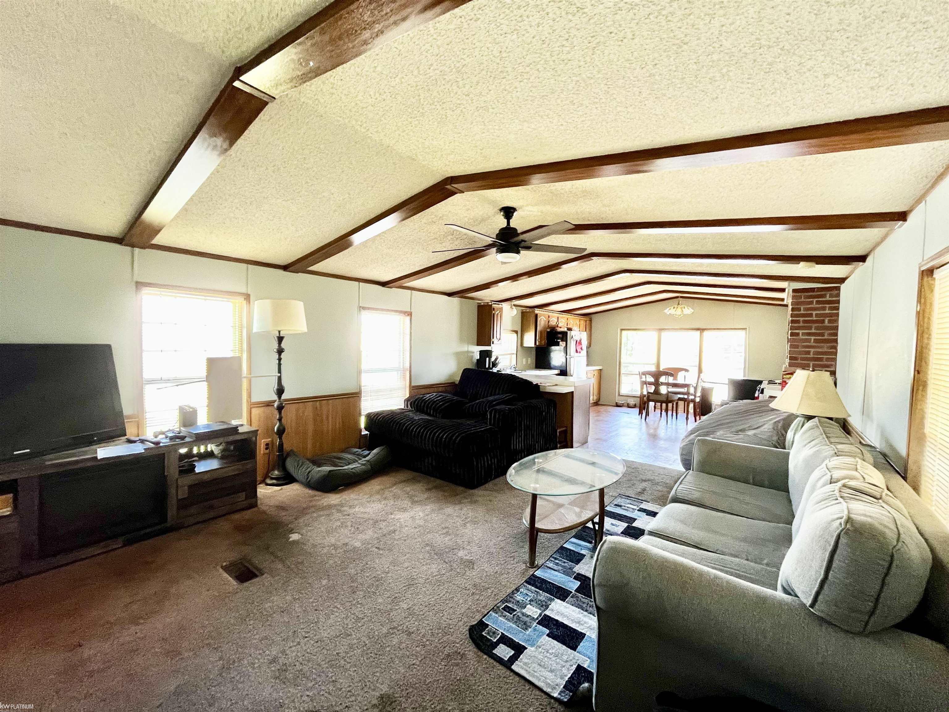 20463 Harmony Drive Property Photo 7