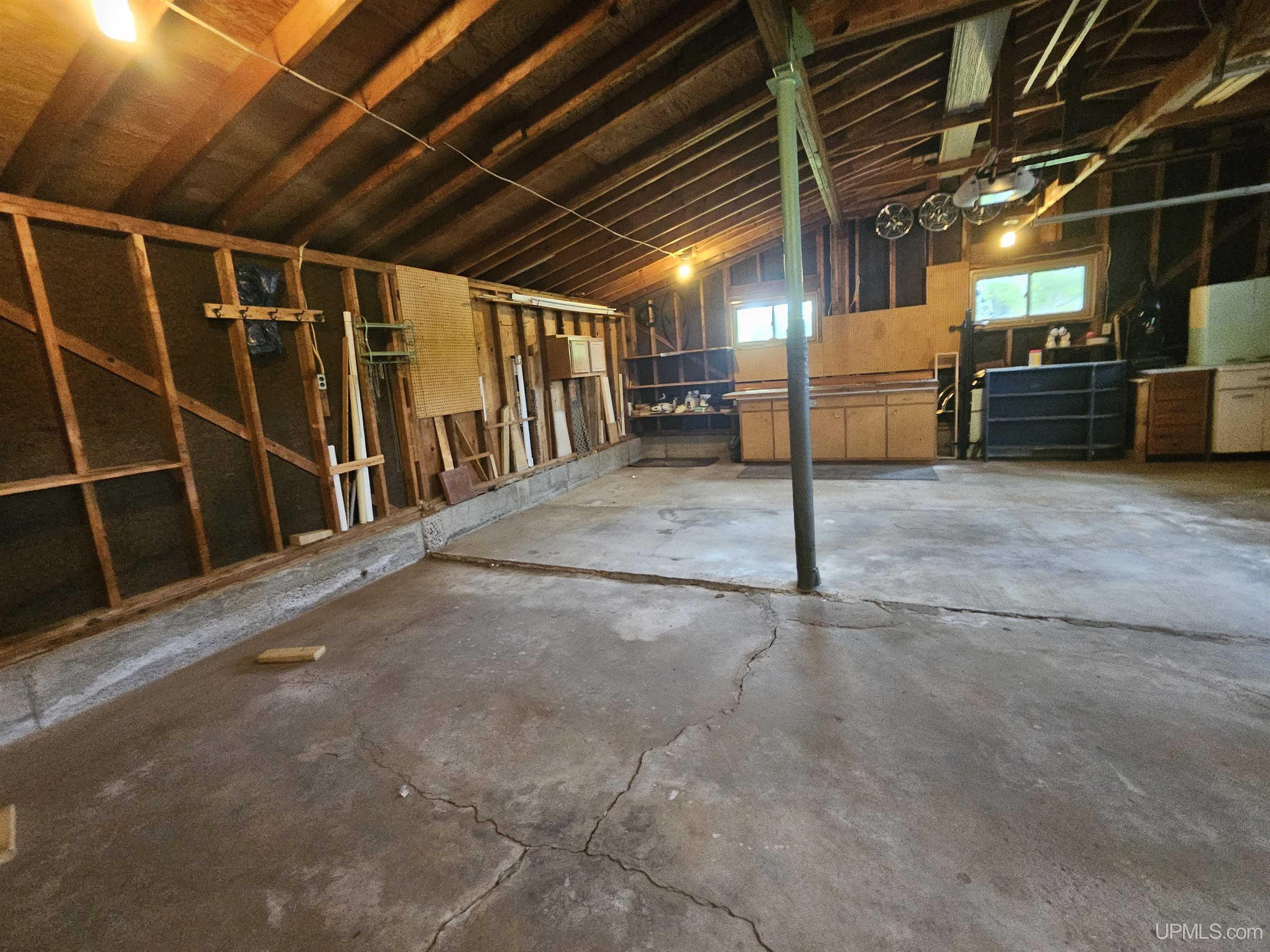 30 Tamarack Street Property Photo 12