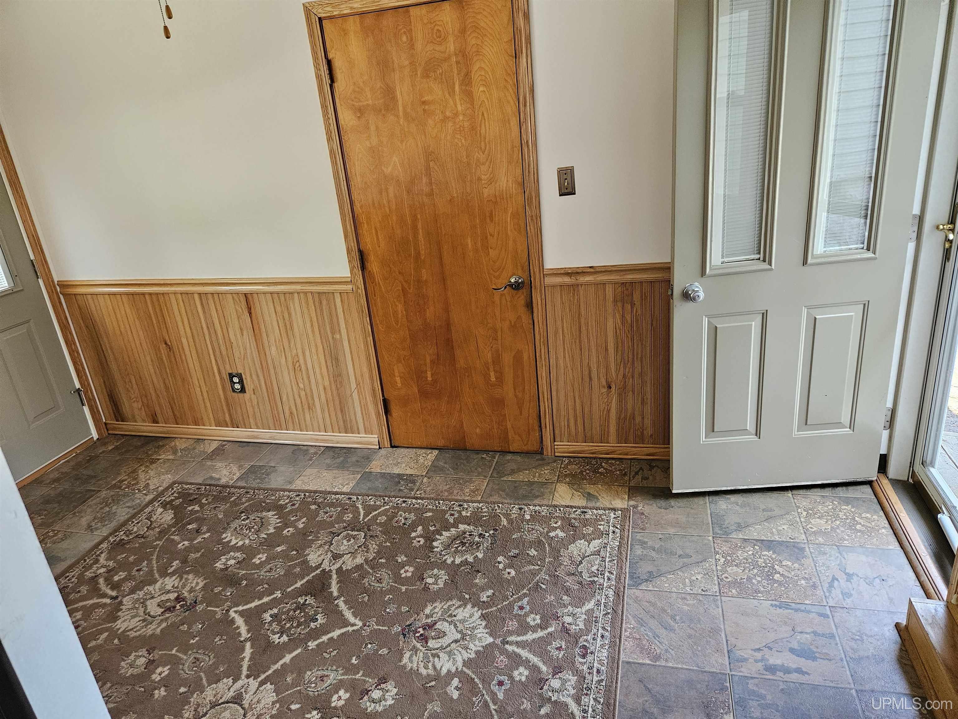 30 Tamarack Street Property Photo 15