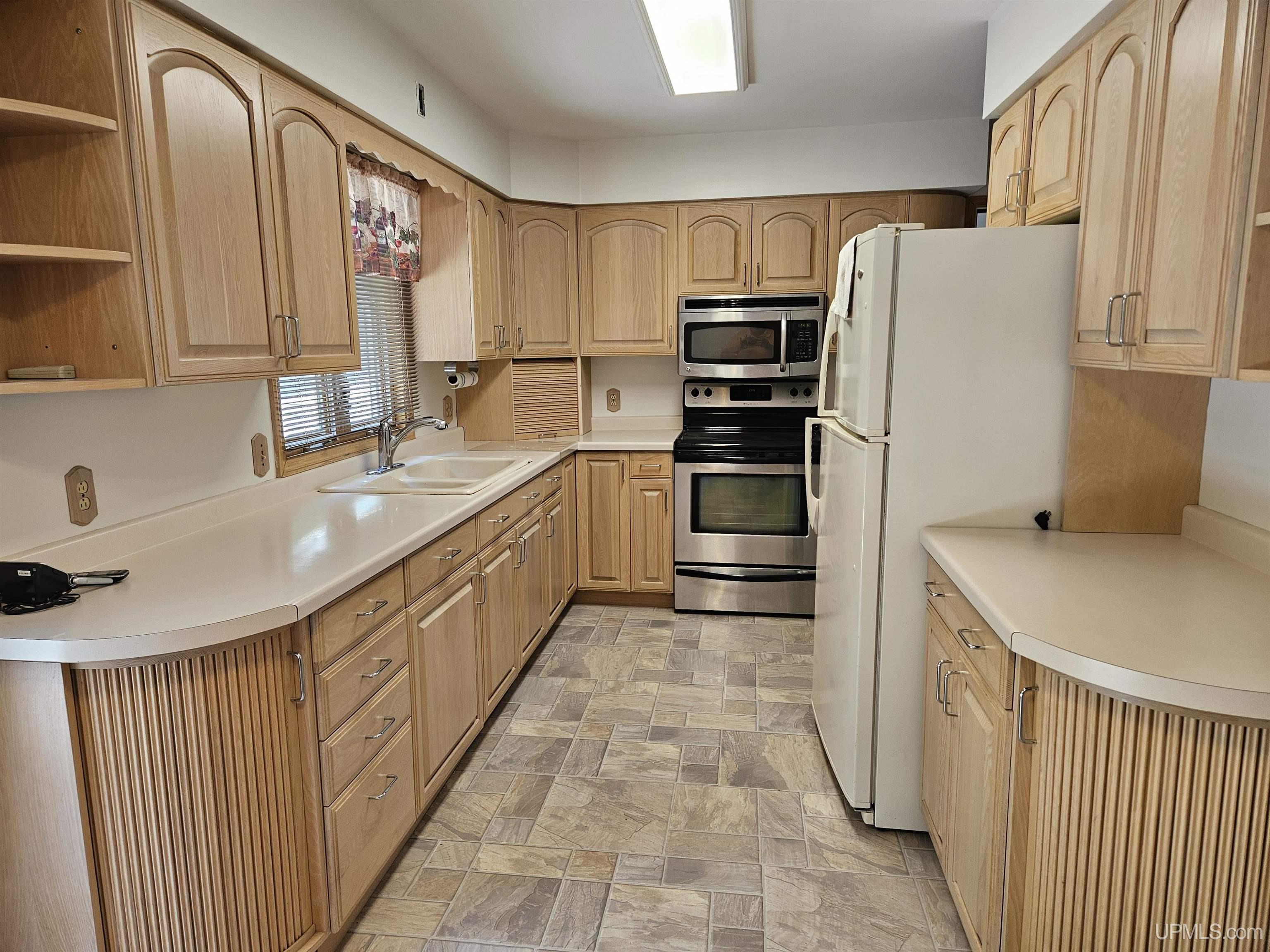 30 Tamarack Street Property Photo 17